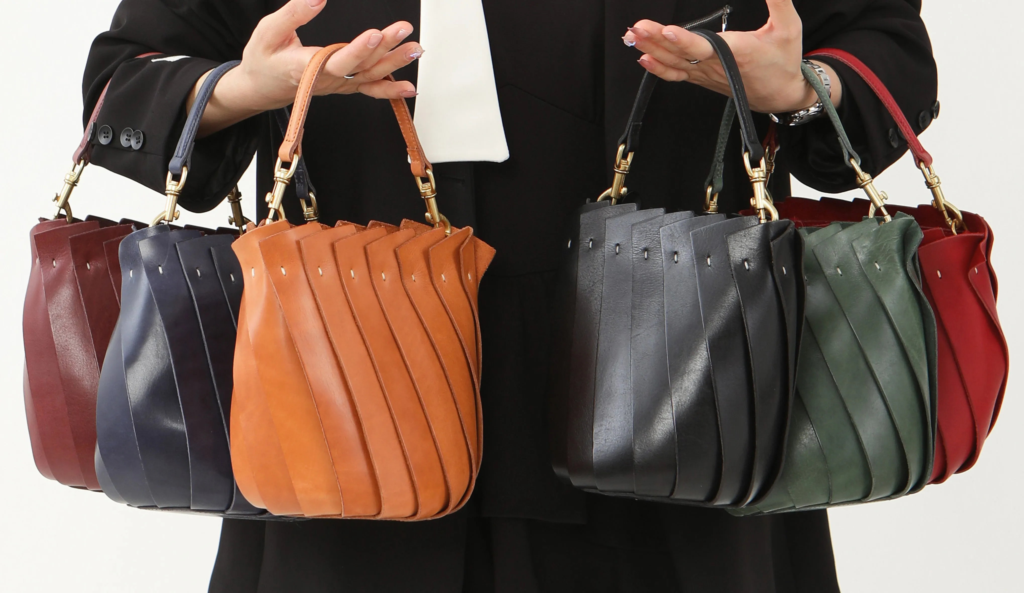 Bloom Bucket Tote - Chestnut