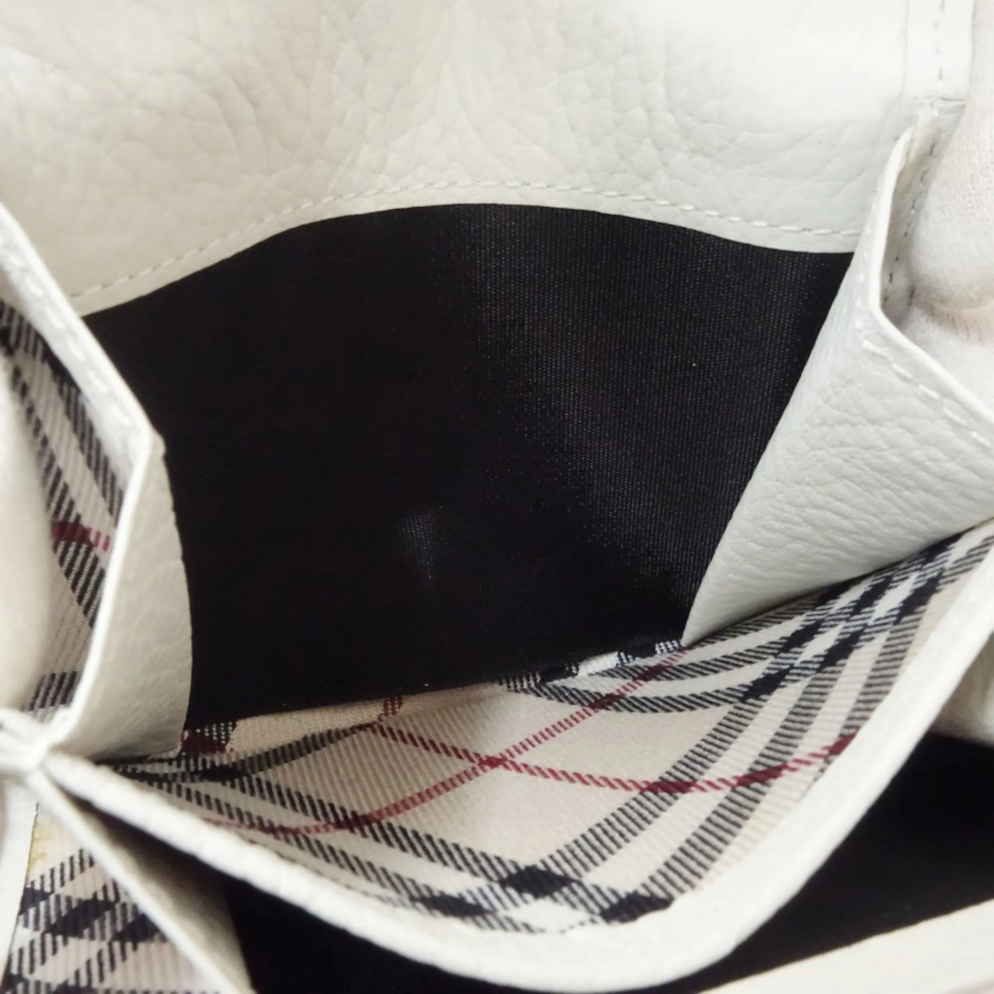 Burberry  Leather Wallet  (Pre-Owned)