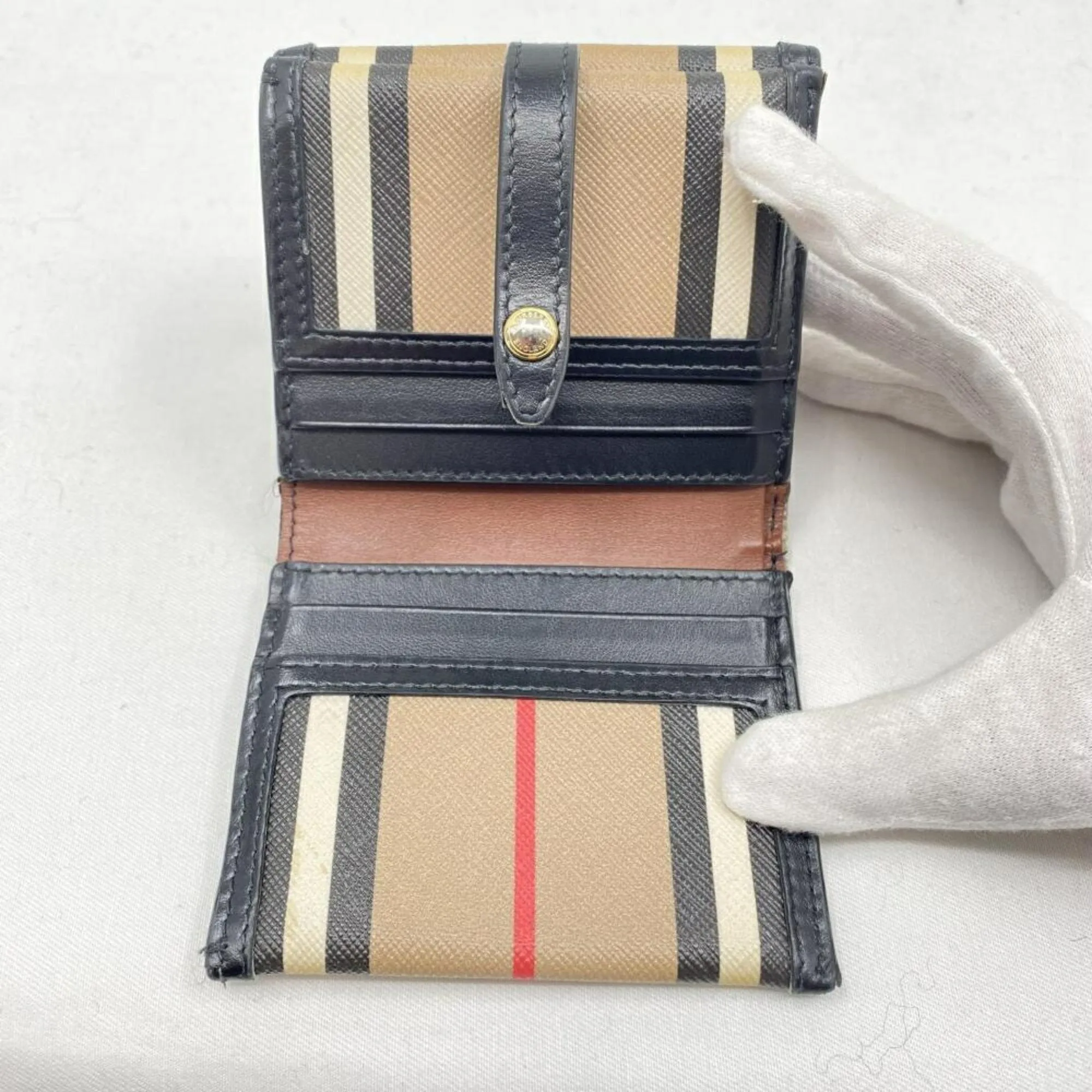 Burberry Wallet (Tri-Fold) (Pre-Owned)