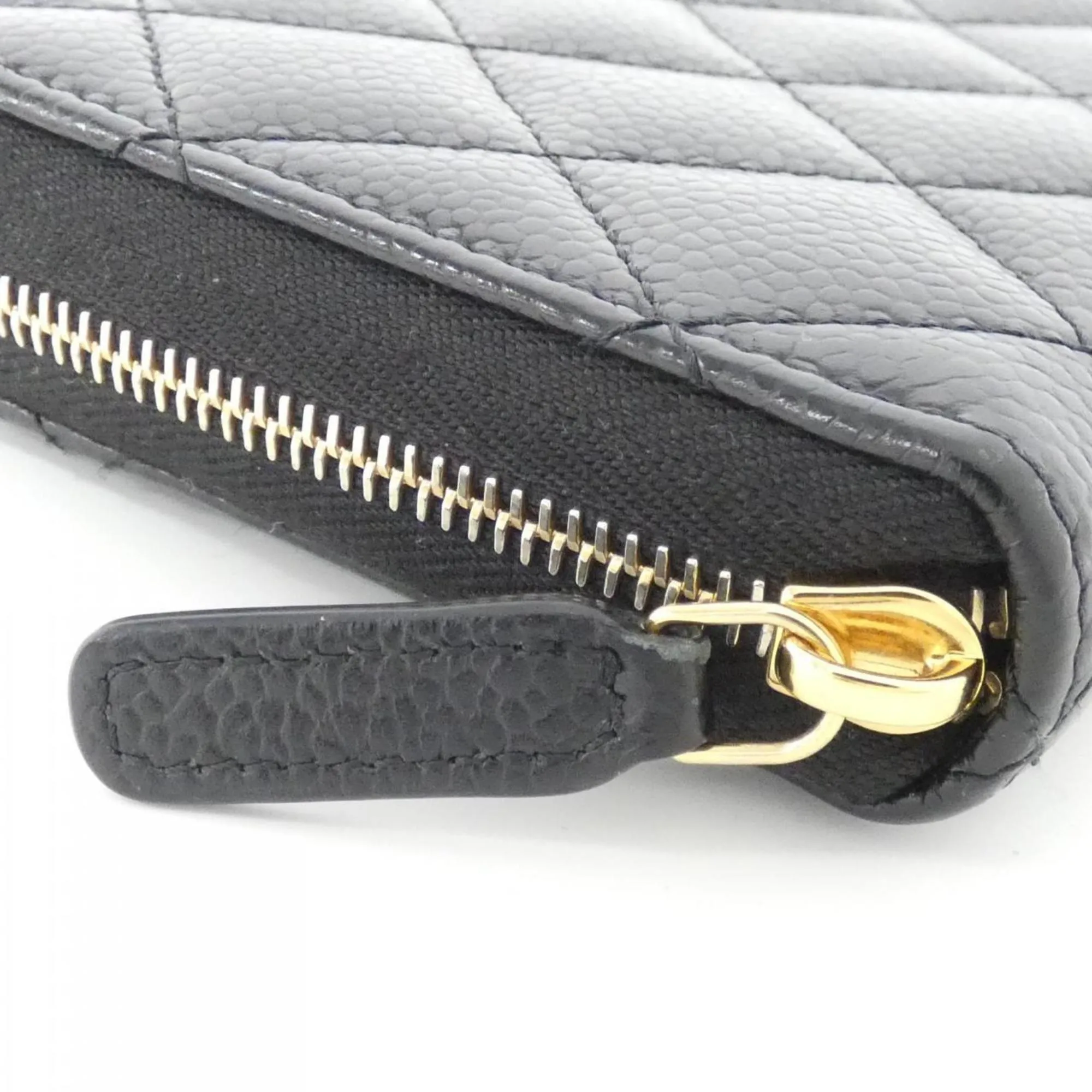 Chanel  gold Caviar Leather Long Wallet (Bi-Fold) (Pre-Owned)