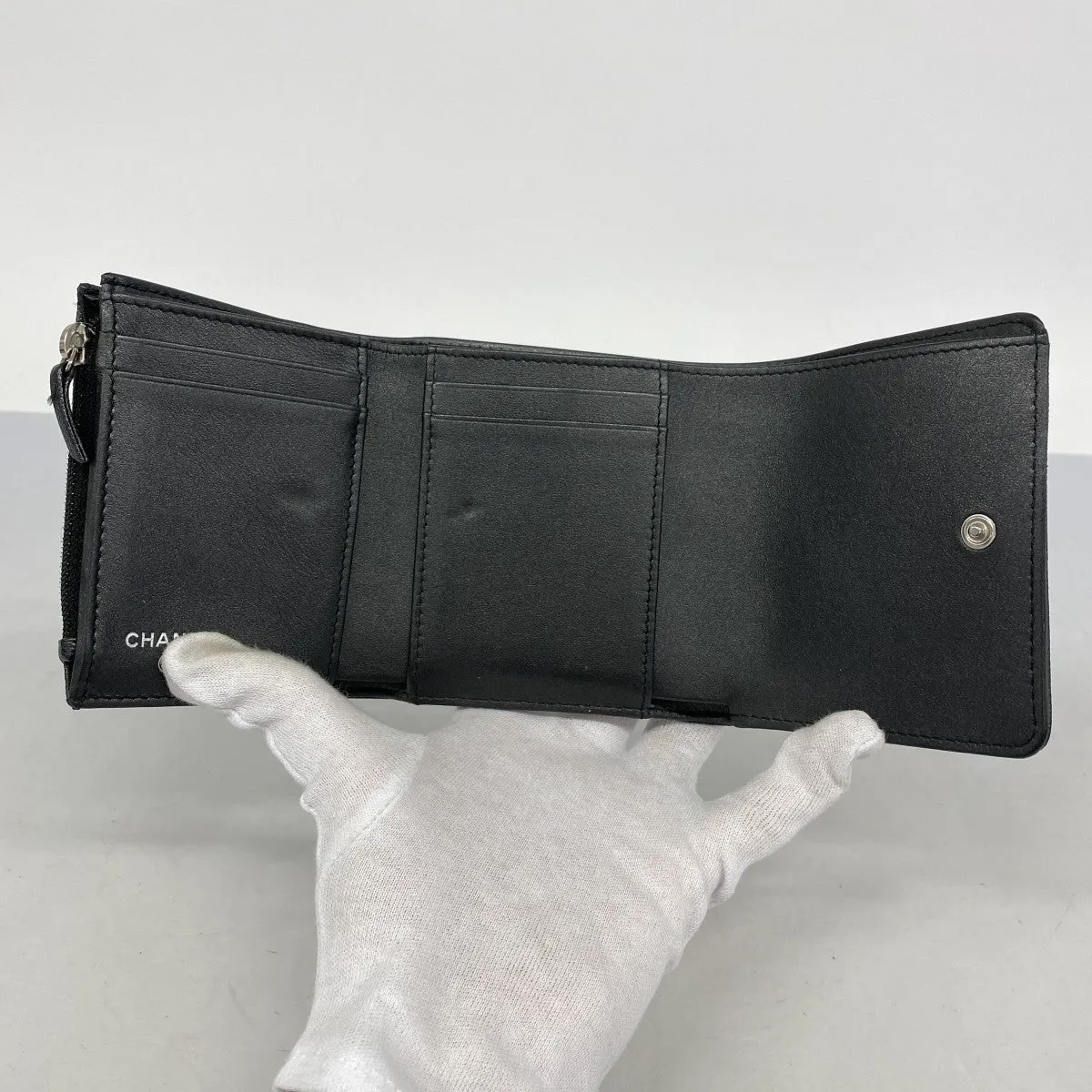 Chanel Grained Calfskin Wallet (Tri-Fold) (Pre-Owned)