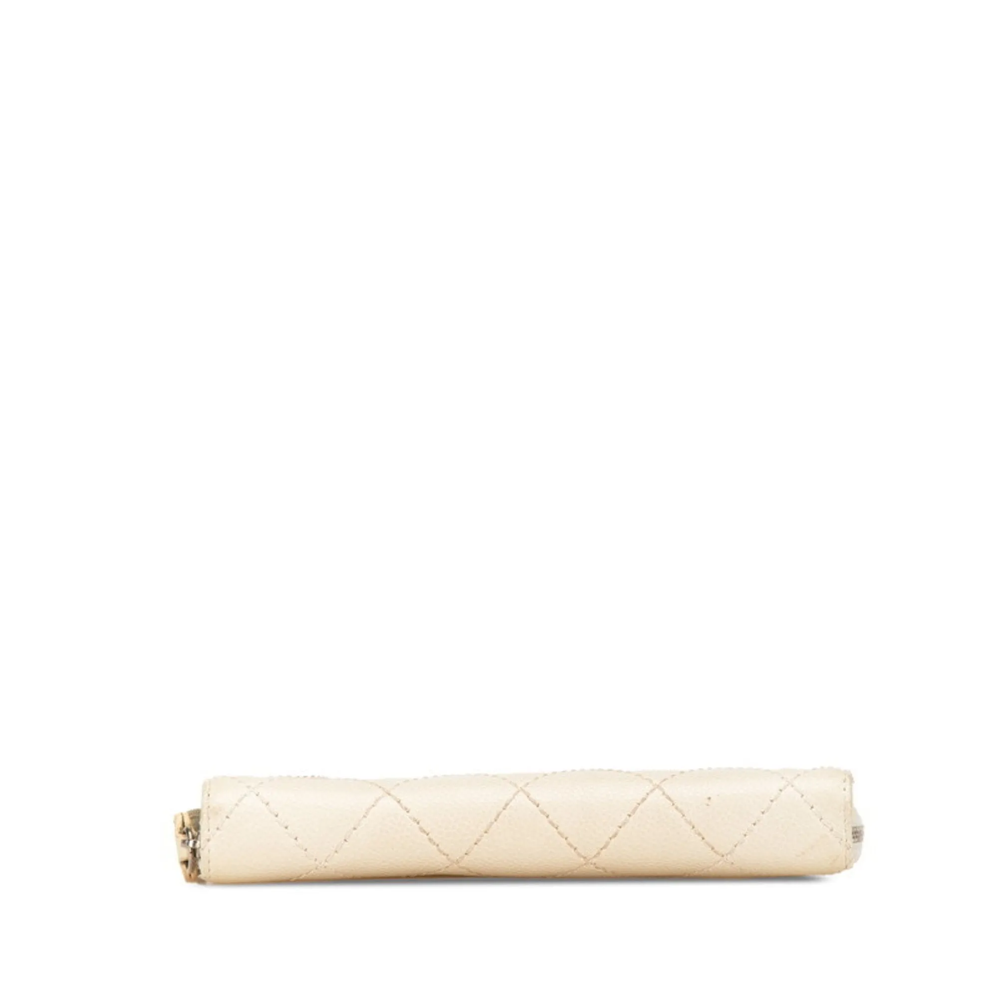 Chanel ivory Leather Long Wallet (Bi-Fold) (Pre-Owned)