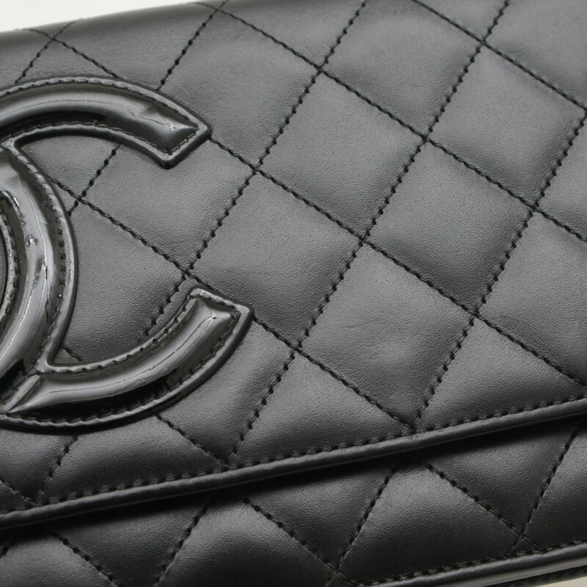 Chanel Leather Chain/Shoulder Wallet (Pre-Owned)