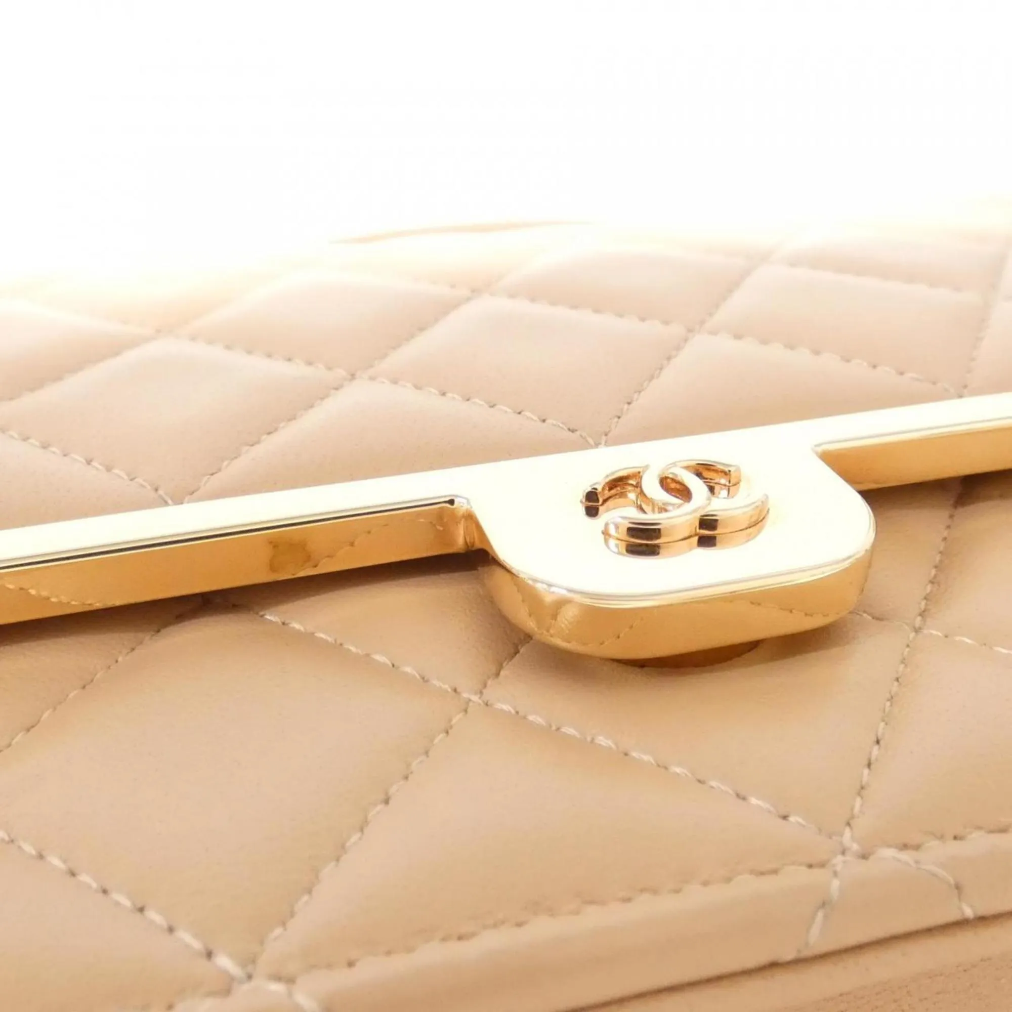 Chanel Leather Chain/Shoulder Wallet (Pre-Owned)