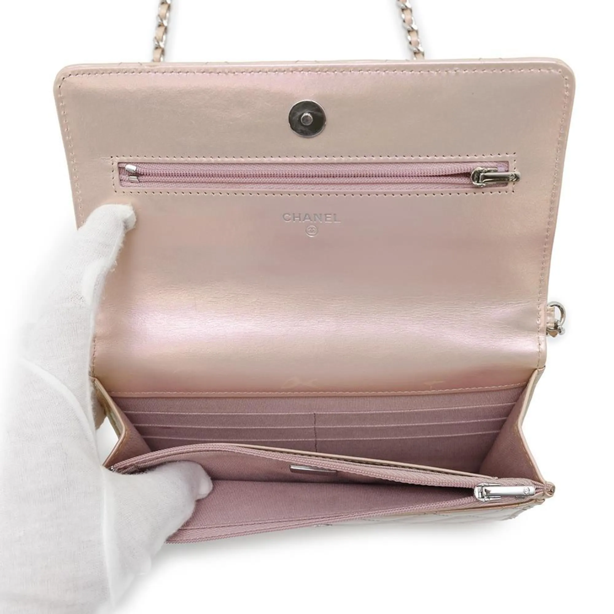 Chanel Leather Chain/Shoulder Wallet (Pre-Owned)