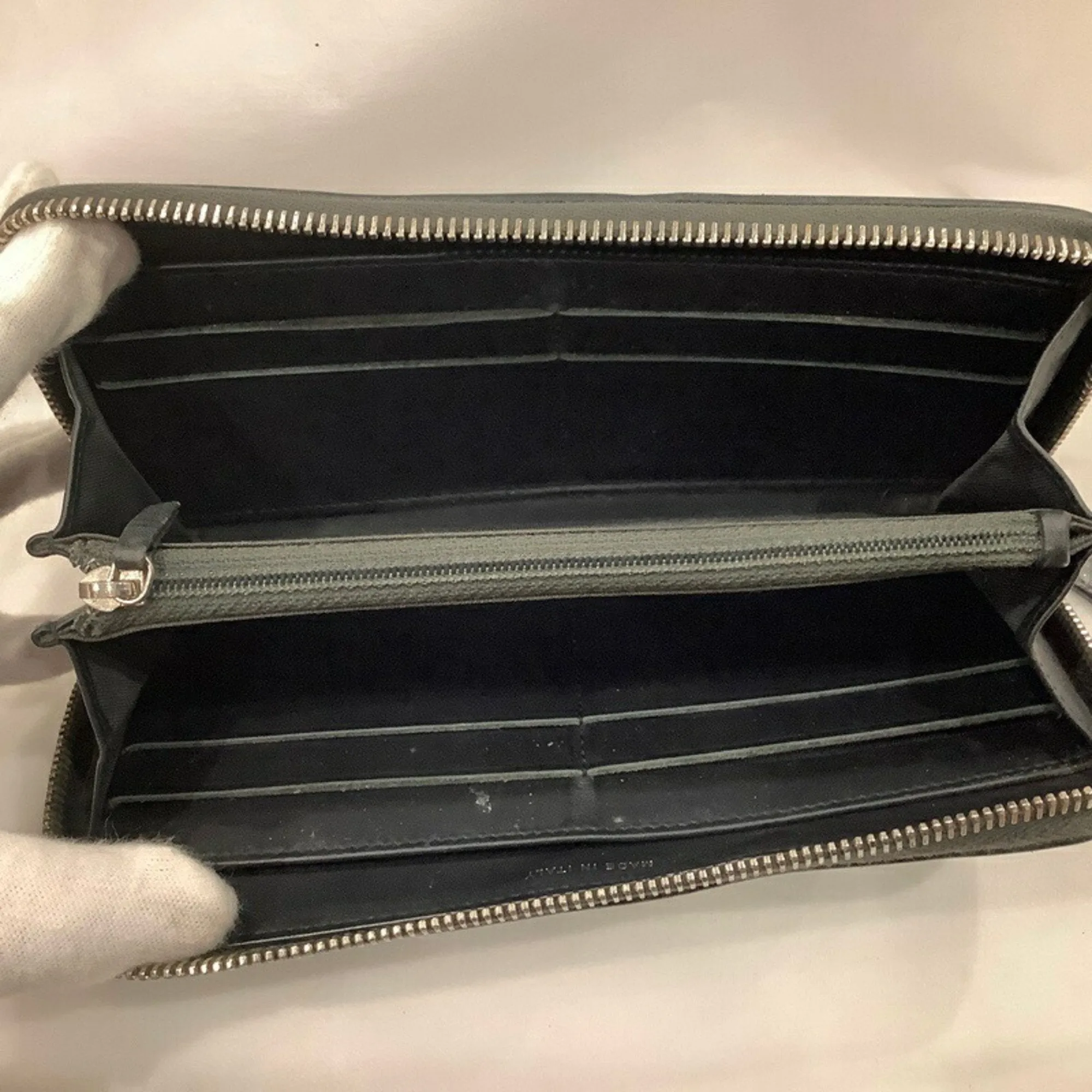 Chanel Leather Long Wallet (Bi-Fold) (Pre-Owned)