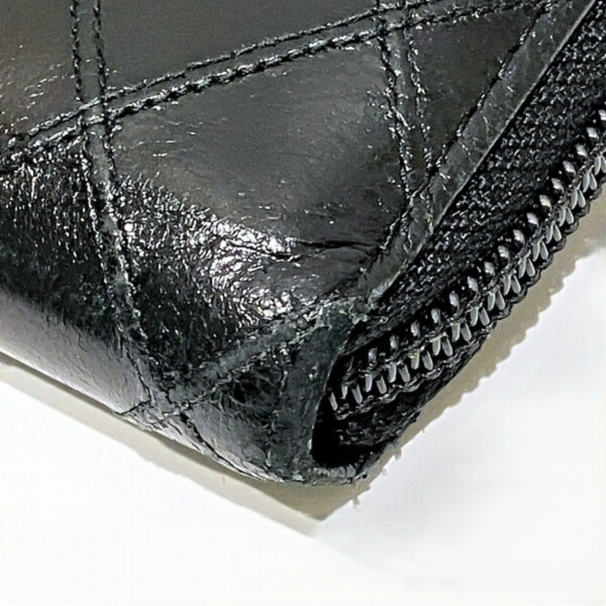 Chanel Leather Long Wallet (Bi-Fold) (Pre-Owned)