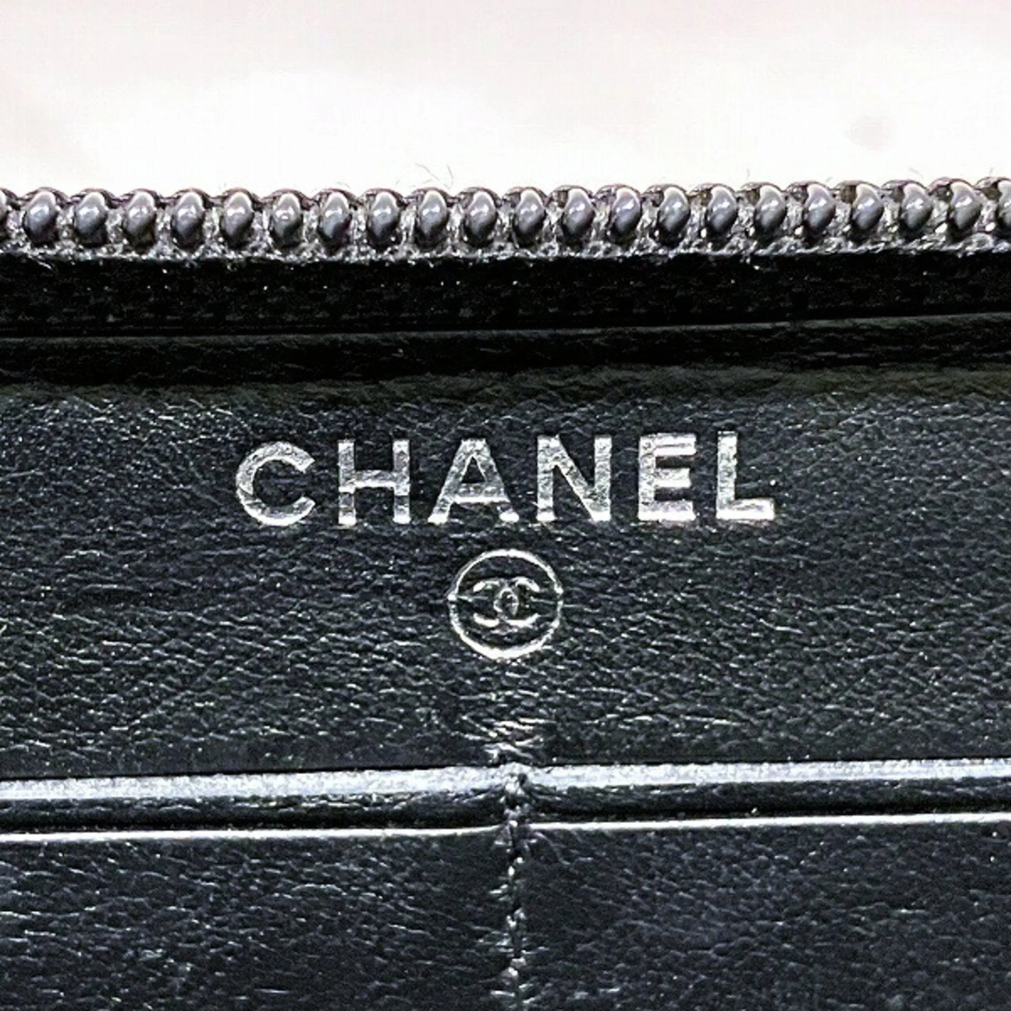 Chanel Leather Long Wallet (Bi-Fold) (Pre-Owned)