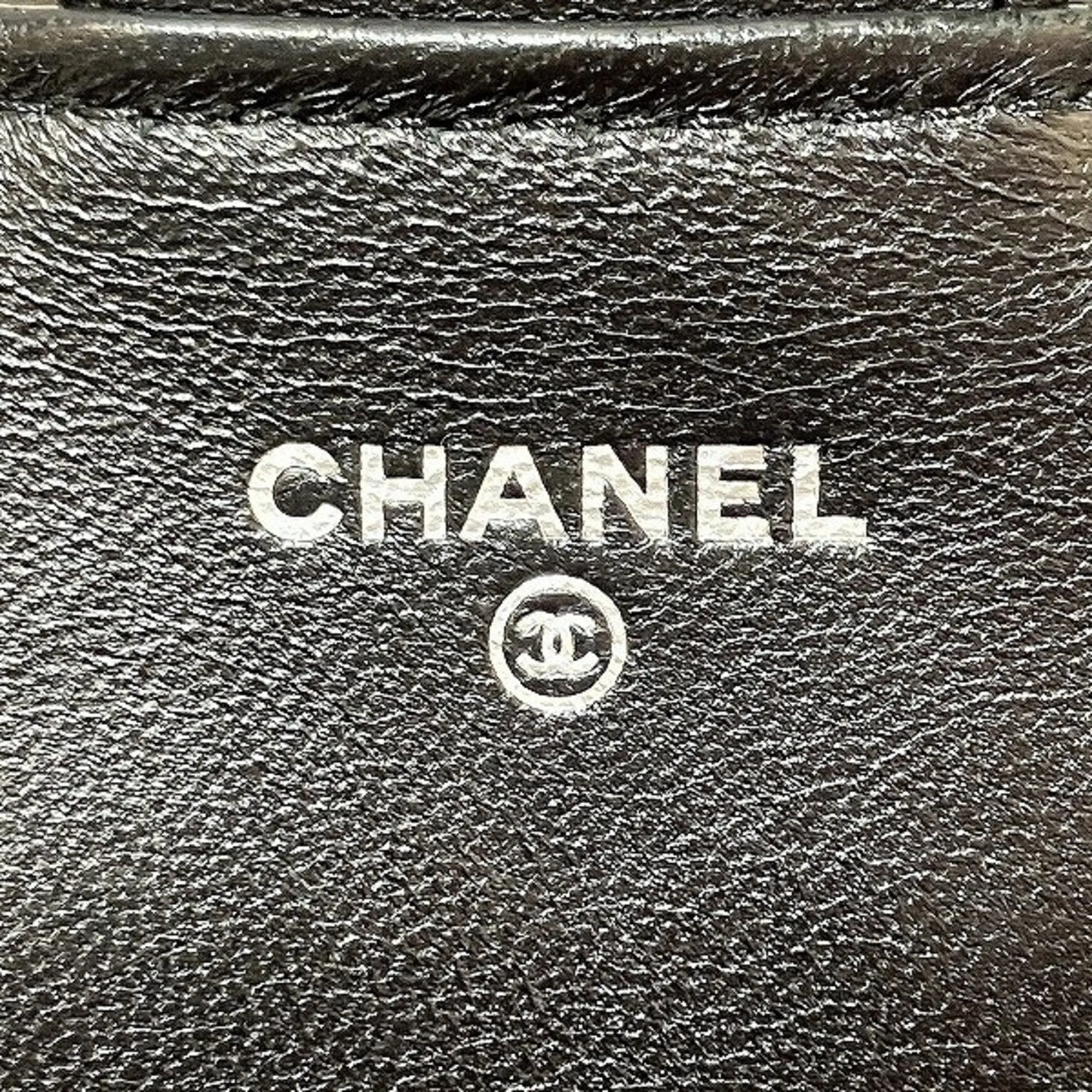 Chanel Leather Long Wallet (Bi-Fold) (Pre-Owned)