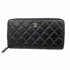 Chanel Leather Long Wallet (Bi-Fold) (Pre-Owned)