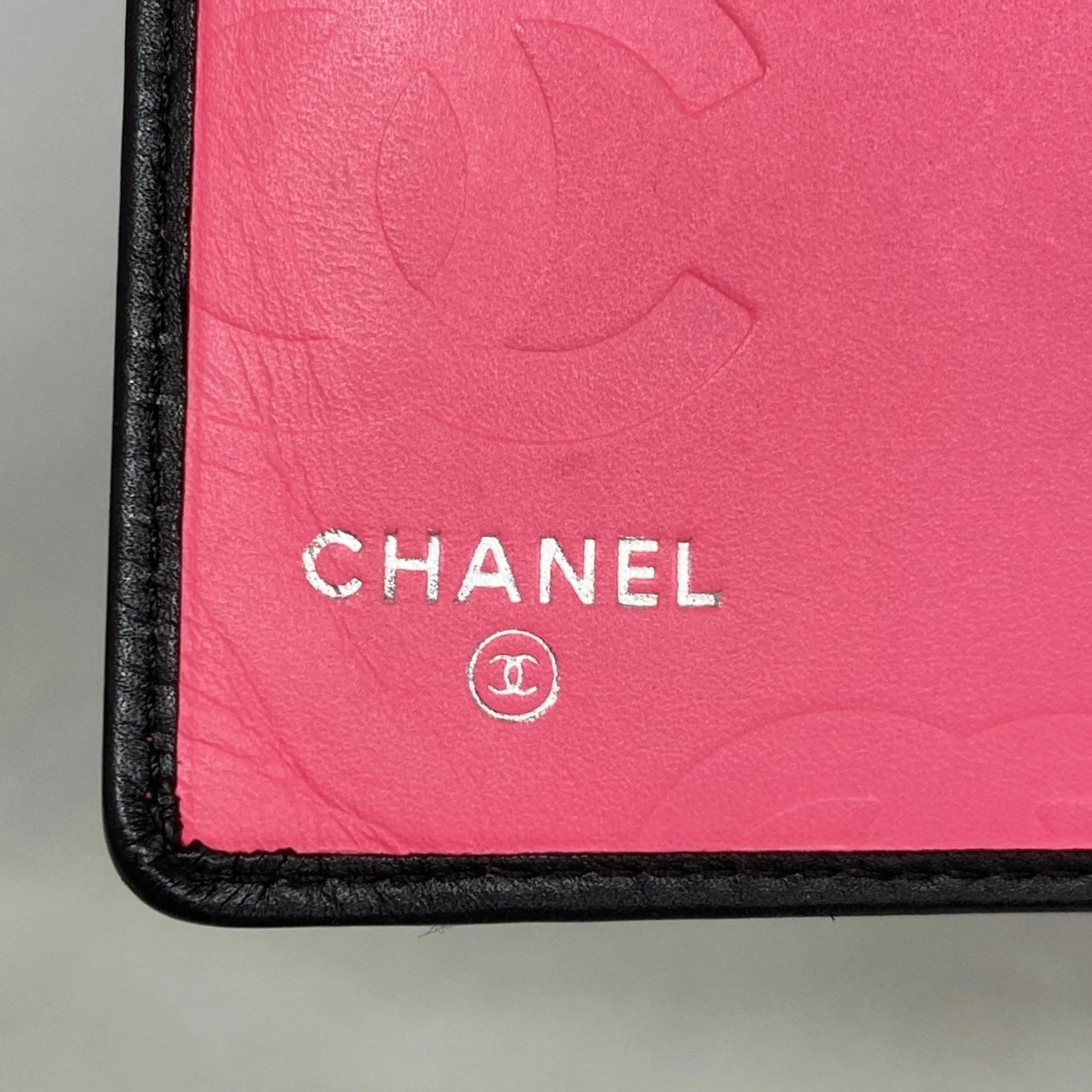 Chanel Leather Long Wallet (Bi-Fold) (Pre-Owned)