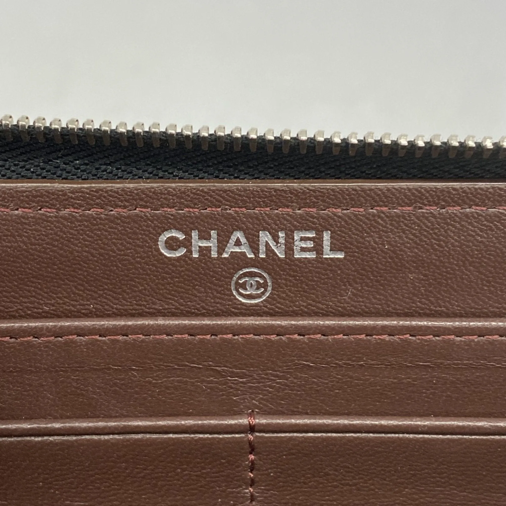 Chanel Leather Long Wallet (Bi-Fold) (Pre-Owned)