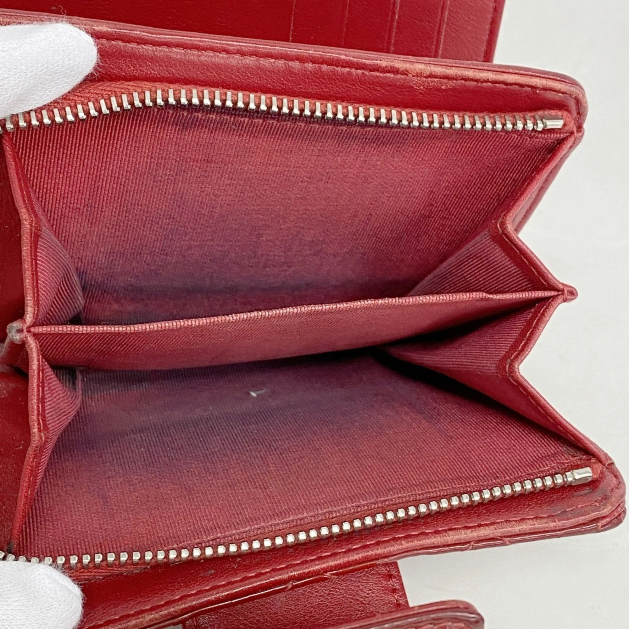 Chanel Patent Leather Wallet (Bi-Fold) (Pre-Owned)