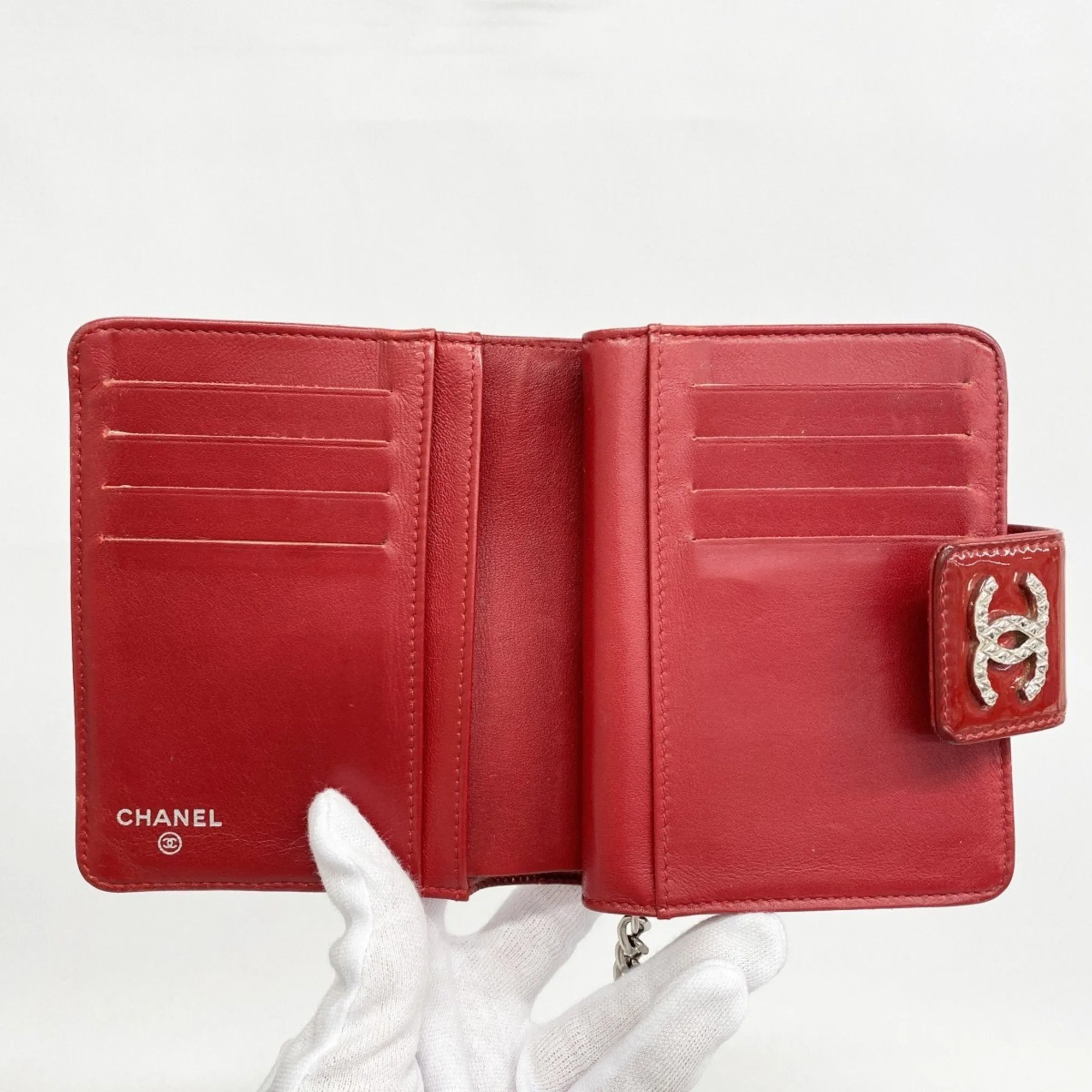 Chanel Patent Leather Wallet (Bi-Fold) (Pre-Owned)