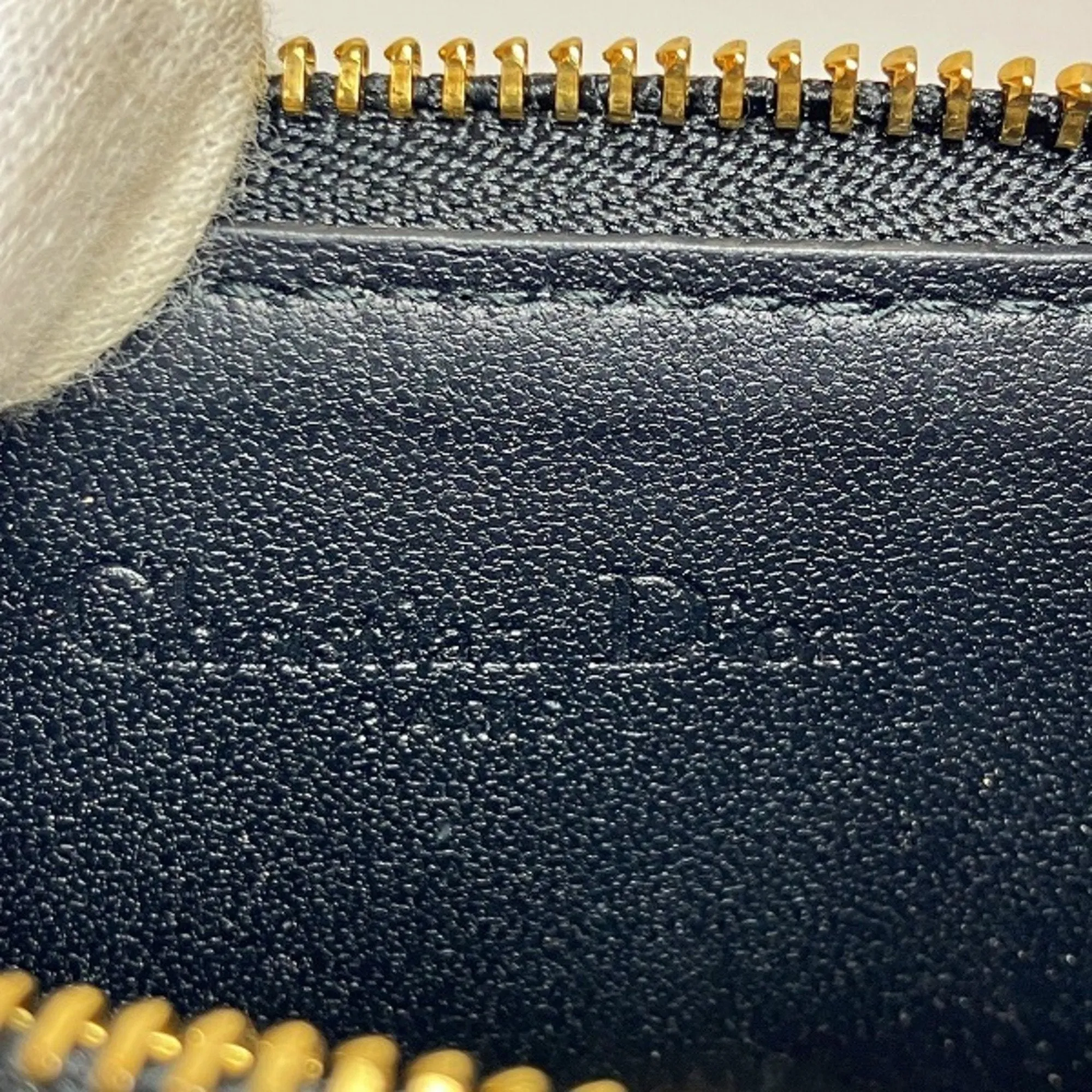Christian Dior Leather Coin Purse/Coin Case (Pre-Owned)