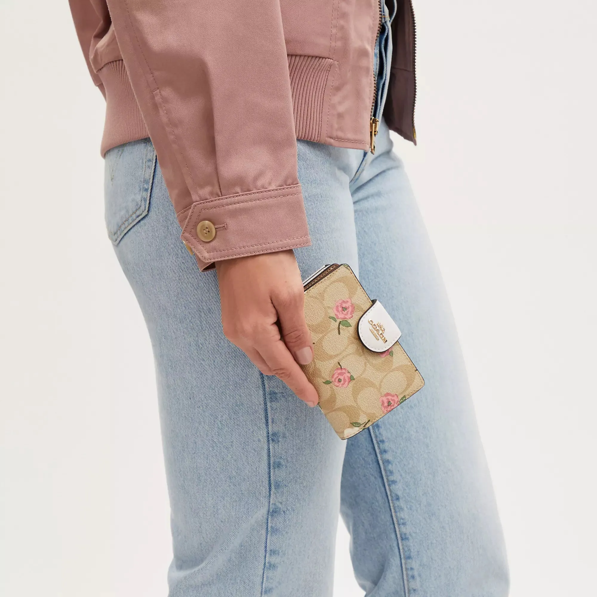 Coach Outlet Medium Corner Zip Wallet In Signature Canvas With Floral Print