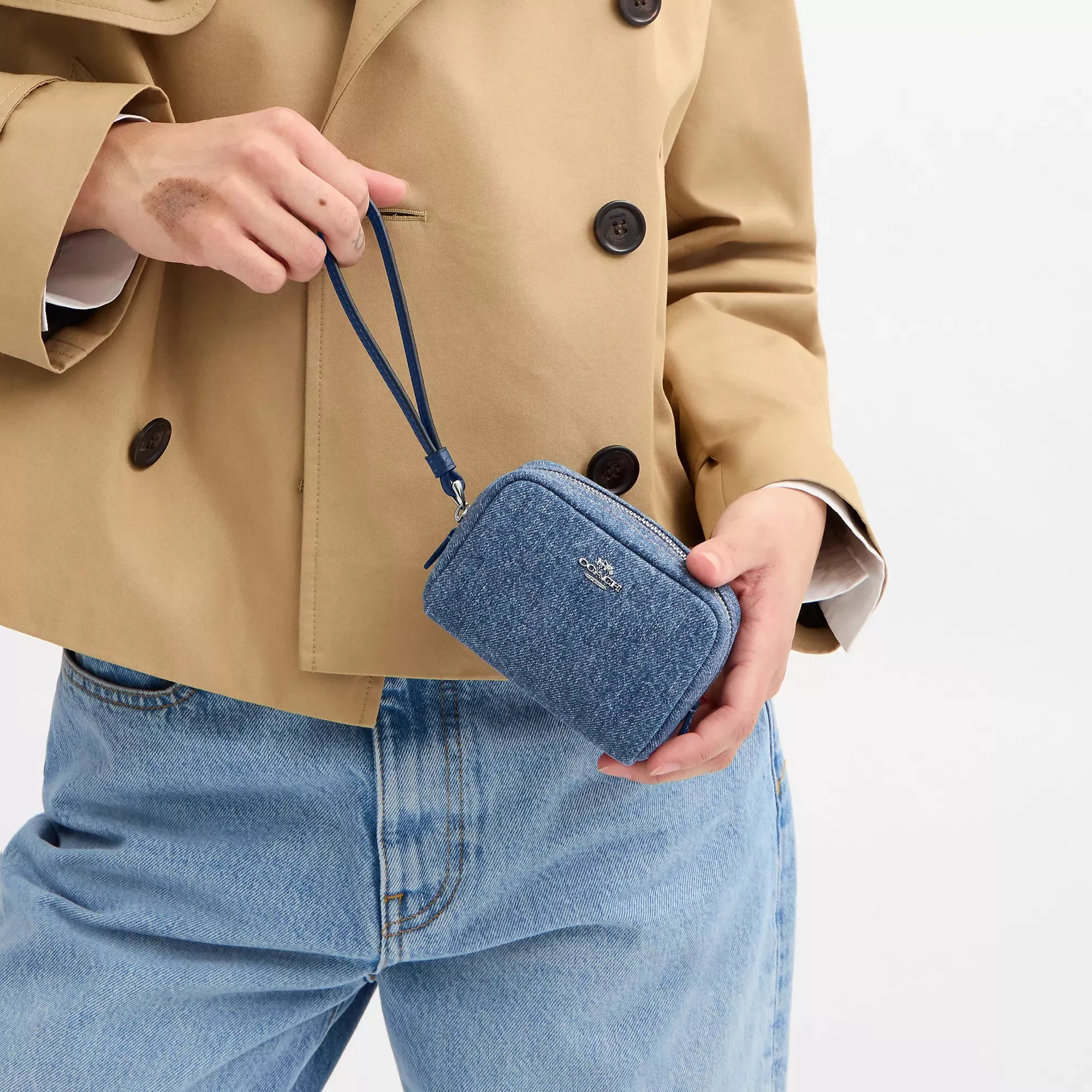 Coach Outlet Pouch Wristlet
