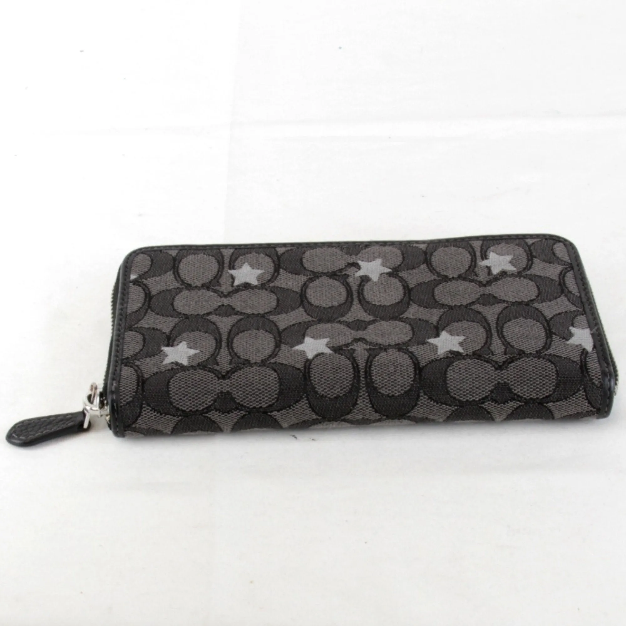 Coach Signature Signature Line Long Wallet (Bi-Fold) (Pre-Owned)