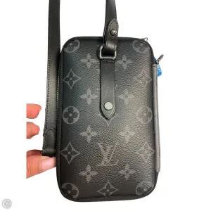 Crossbody Luxury Designer By Louis Vuitton, Size: Small