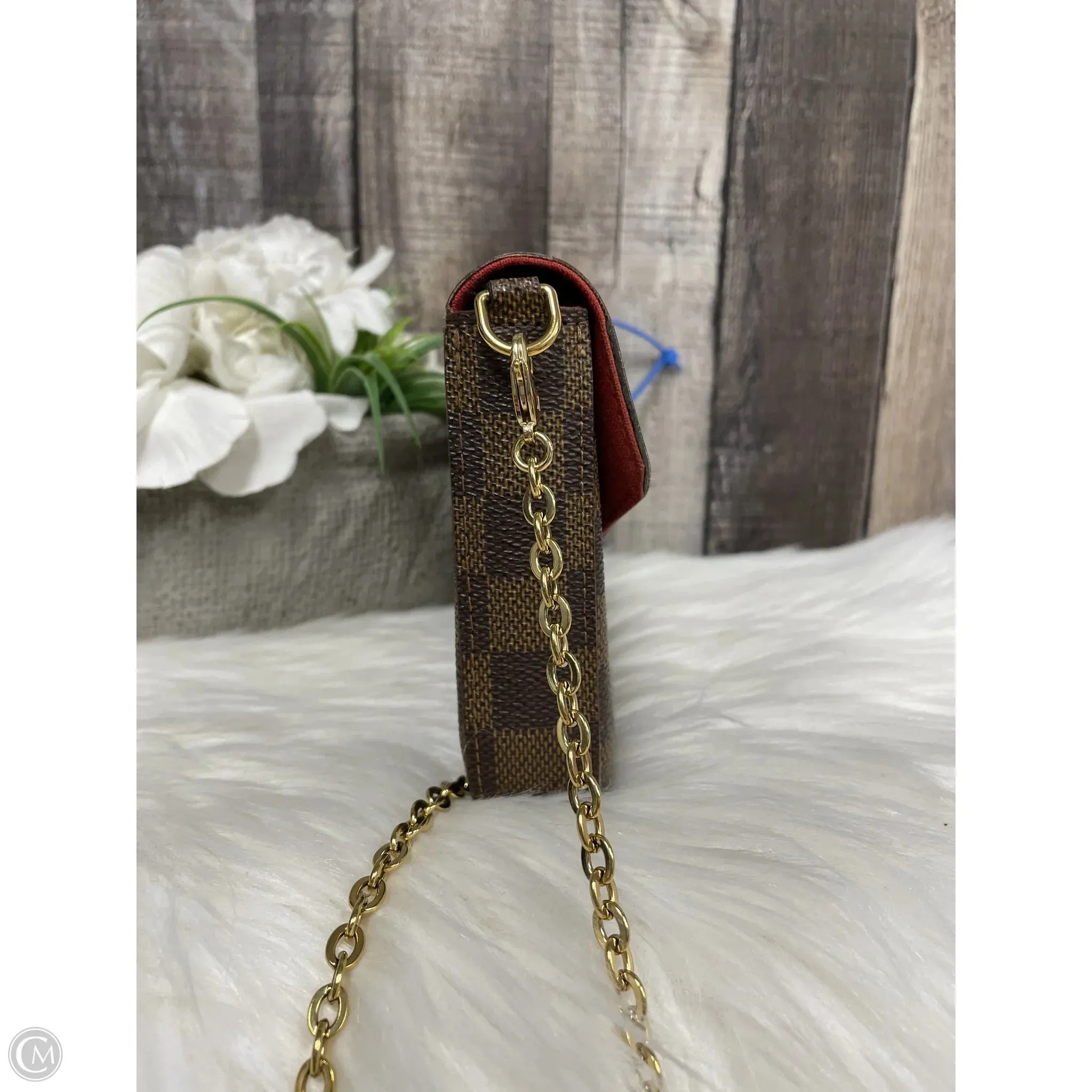 Crossbody Luxury Designer By Louis Vuitton, Size: Small