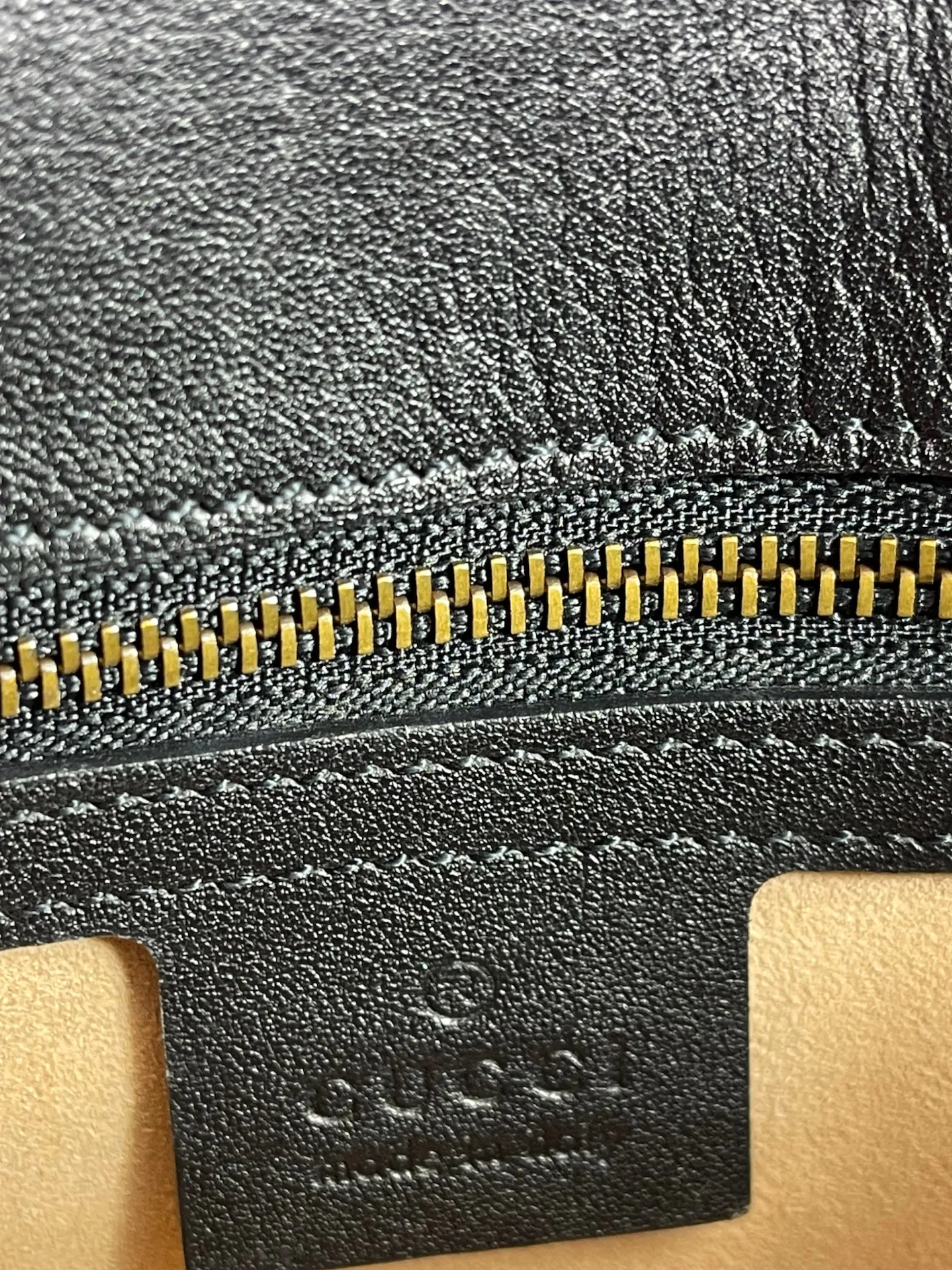 Gucci Black Matelase Leather GG Marmont Crossbody