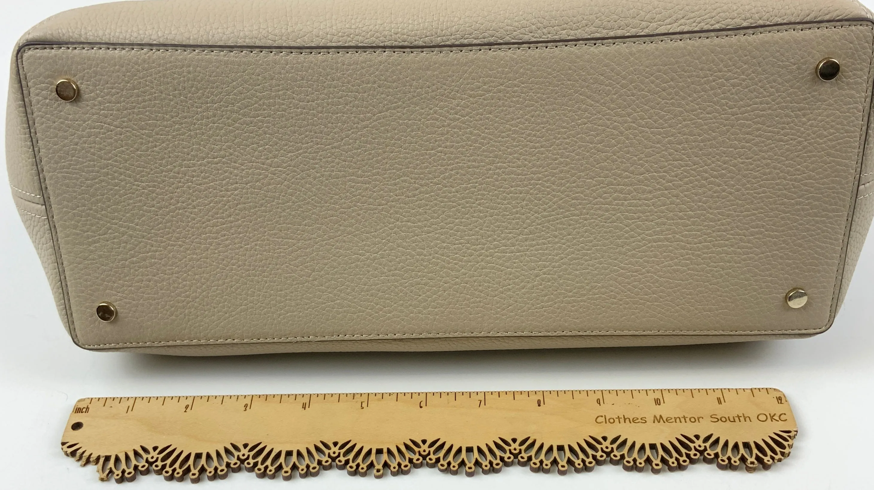 Handbag Designer By Kate Spade In Cream & Tan, Size:Large