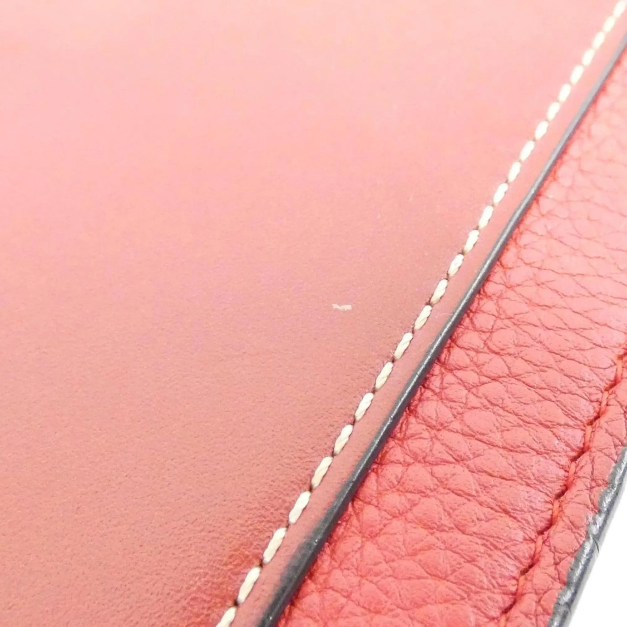 Loewe Leather Chain/Shoulder Wallet (Pre-Owned)