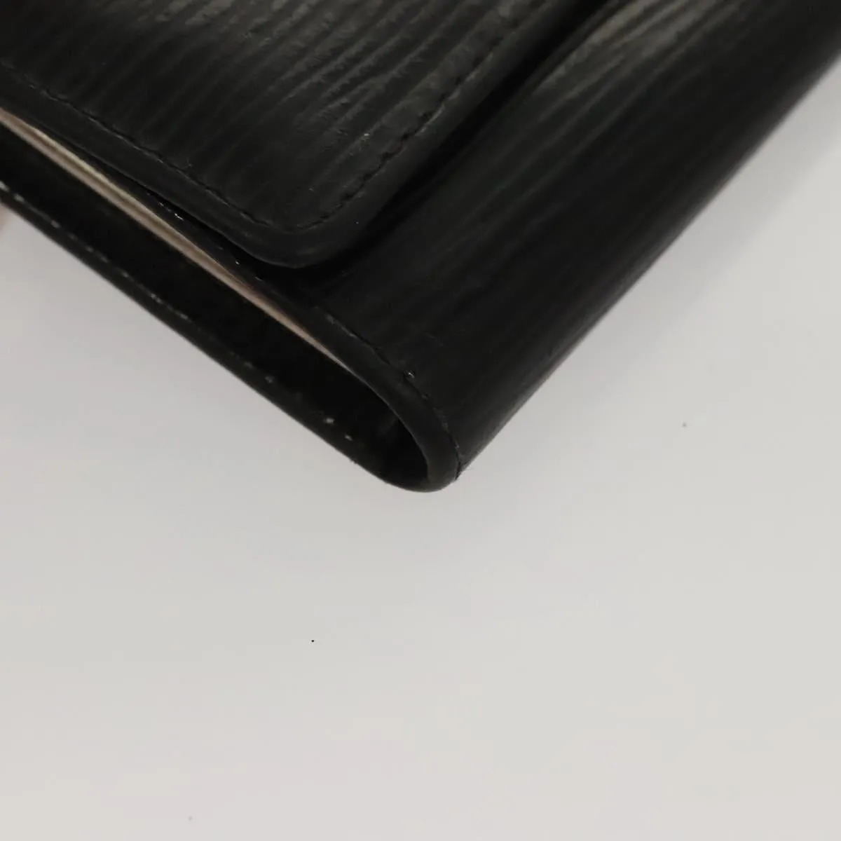 Louis Vuitton 6 Key Holder Leather Wallet (Pre-Owned)