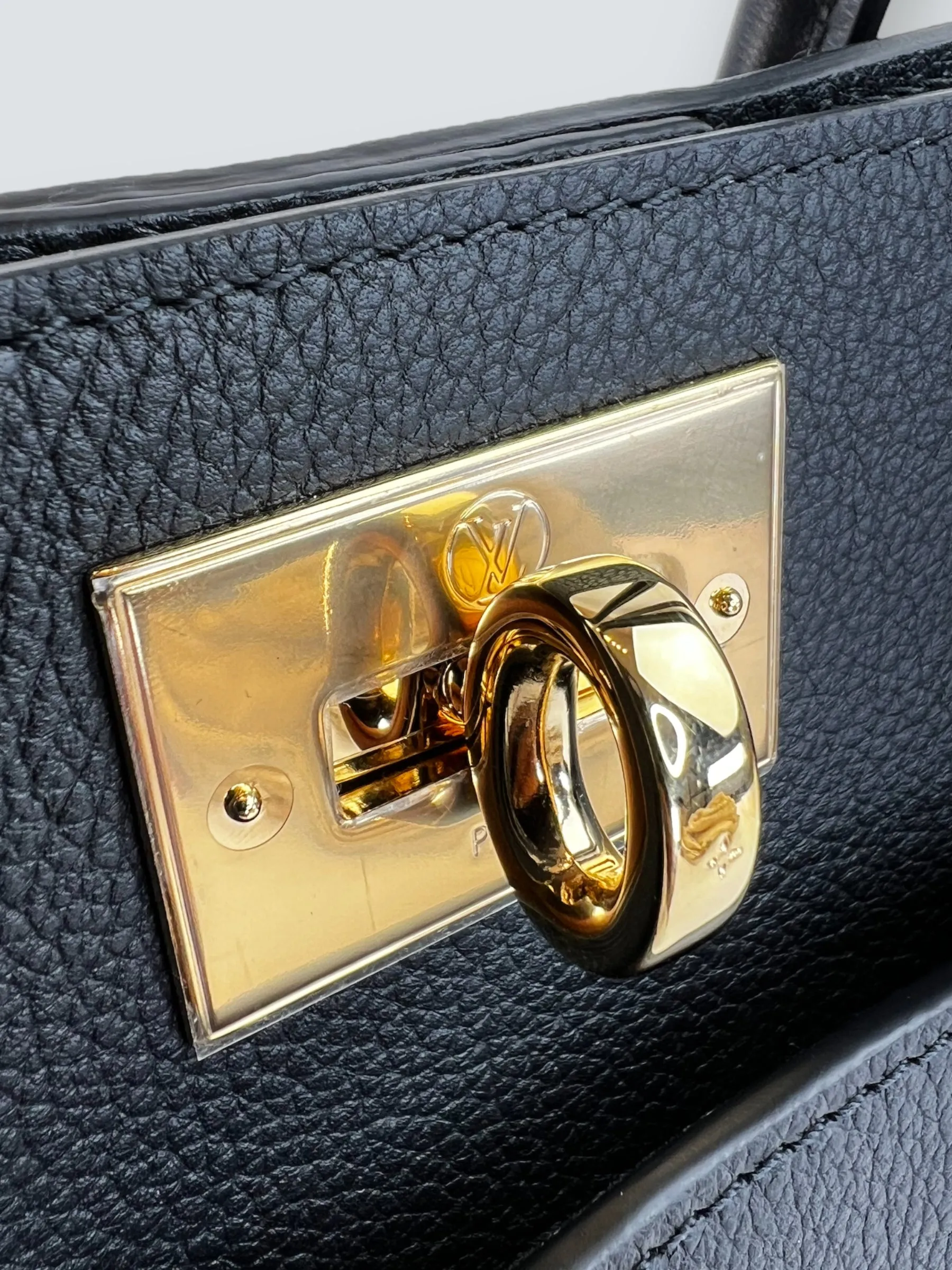 Louis Vuitton Black Leather "On My Side" GM Tote