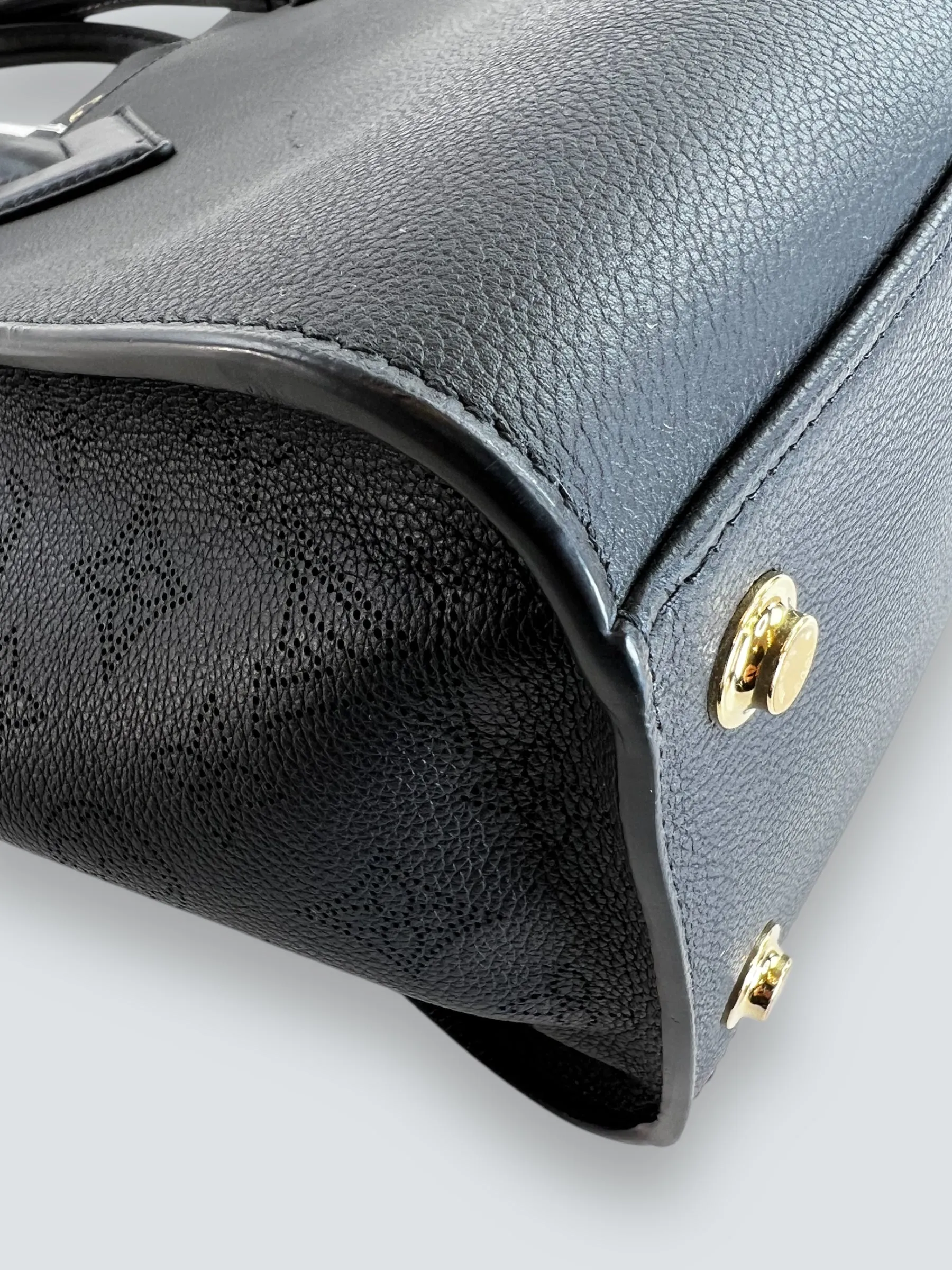 Louis Vuitton Black Leather "On My Side" GM Tote