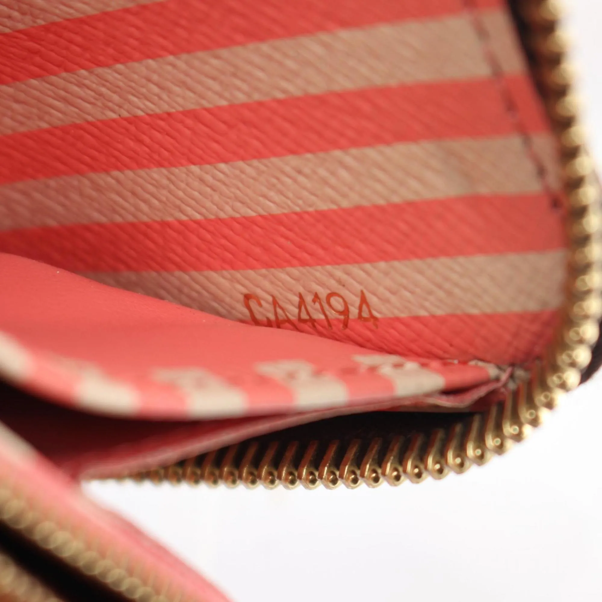 Louis Vuitton  Coated Canvas Long Wallet (Bi-Fold) (Pre-Owned)