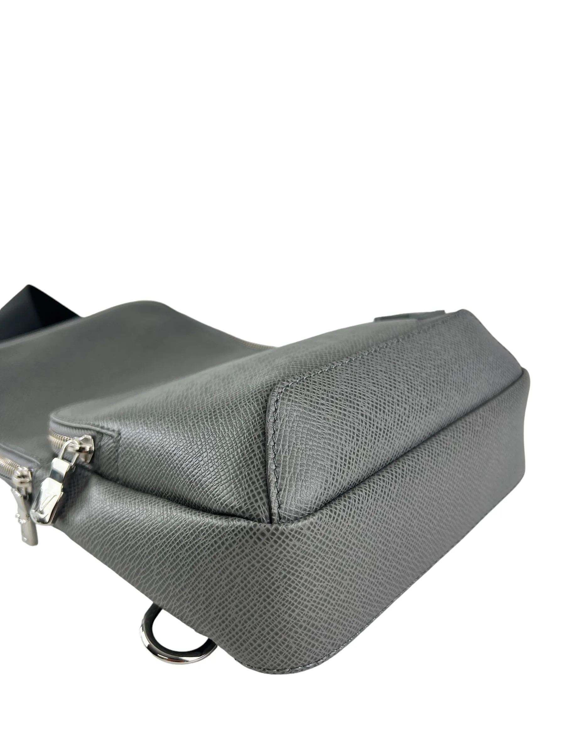 Louis Vuitton Grey Taiga Leather ??Avenue Sling?? Backpack