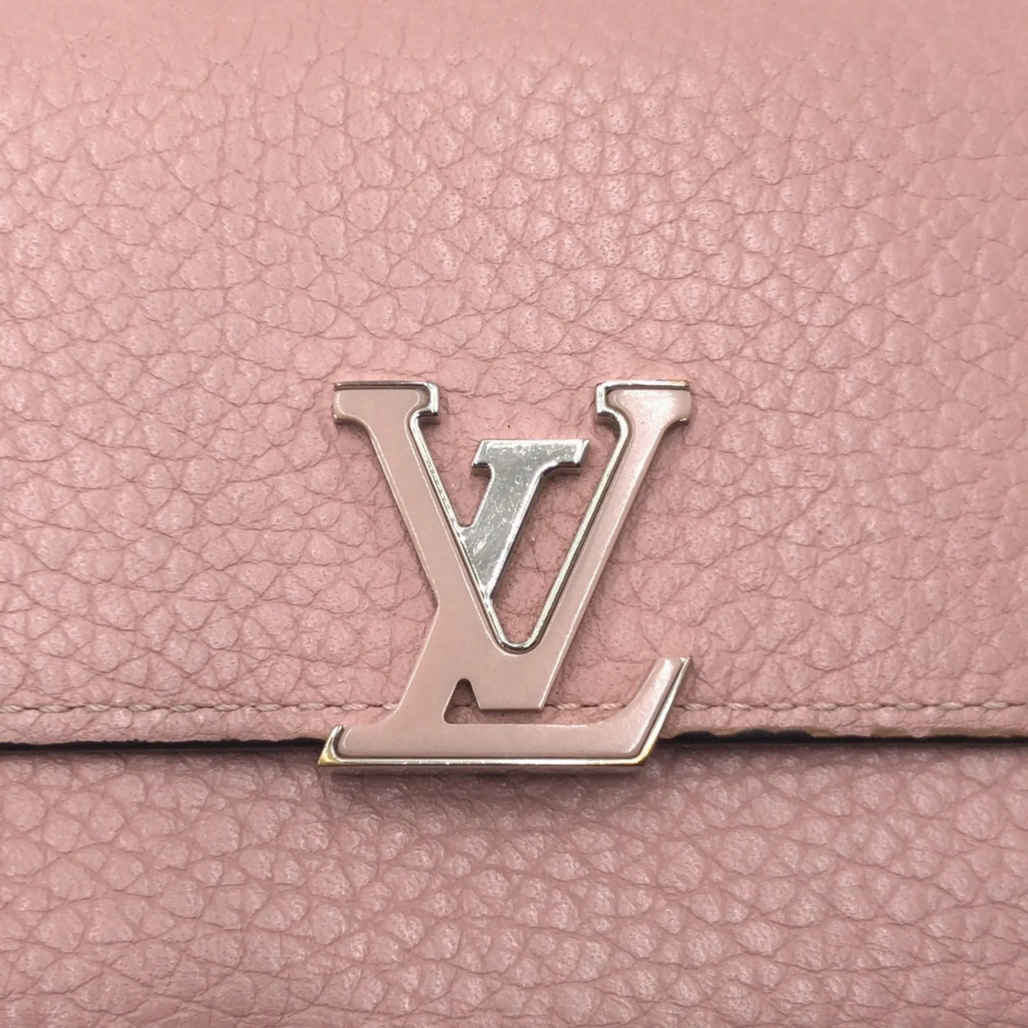 Louis Vuitton Leather Wallet (Tri-Fold) (Pre-Owned)