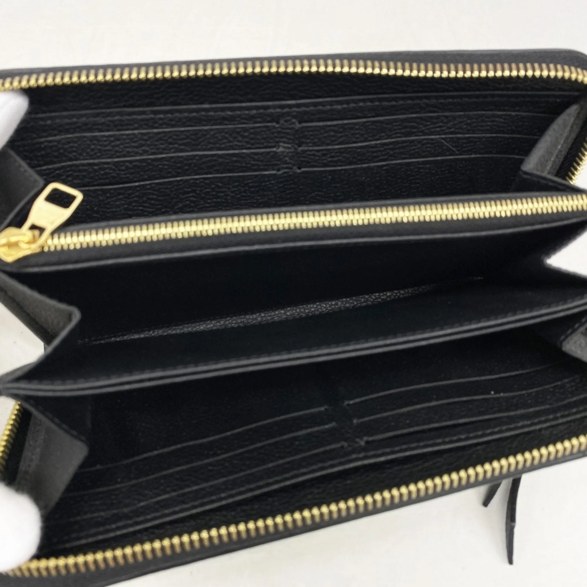Louis Vuitton  Long Wallet (Bi-Fold) (Pre-Owned)