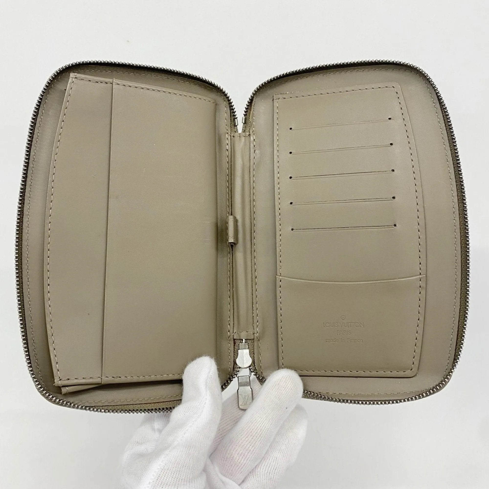 Louis Vuitton Long Wallet (Bi-Fold) (Pre-Owned)