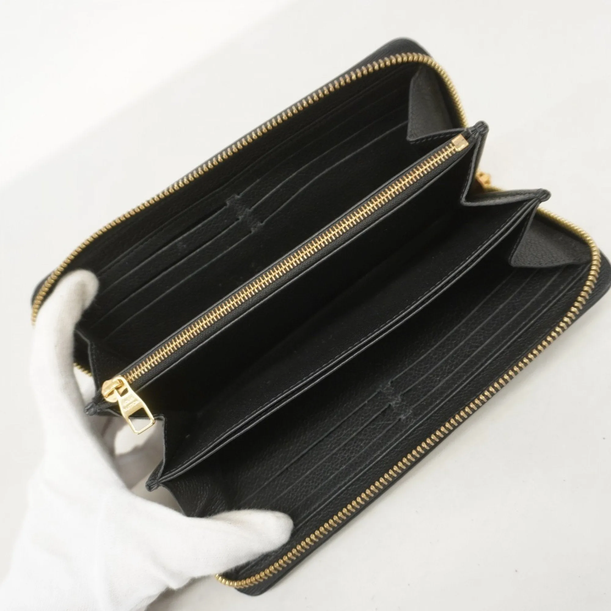 Louis Vuitton  Long Wallet (Bi-Fold) (Pre-Owned)