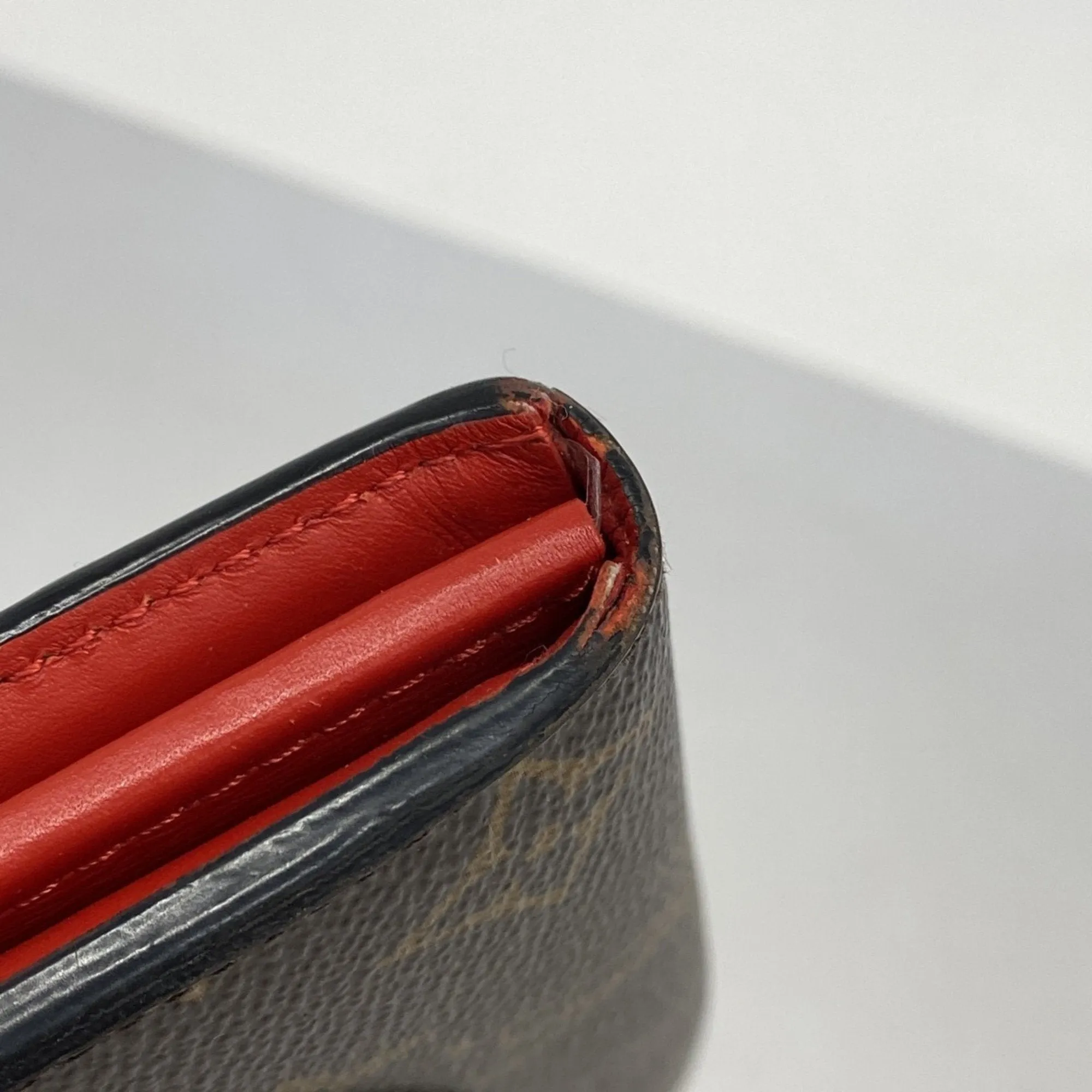 Louis Vuitton Long Wallet (Bi-Fold) (Pre-Owned)
