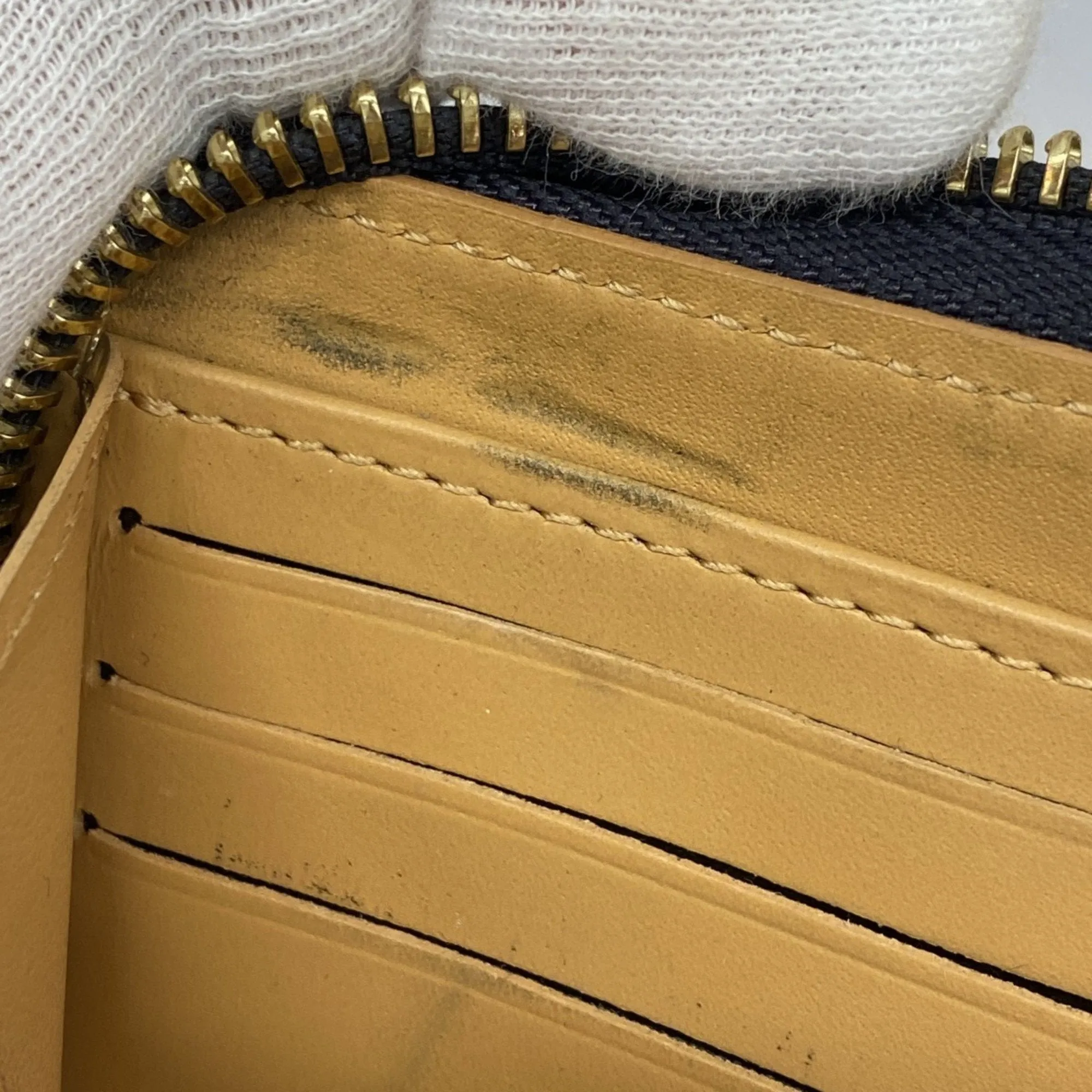 Louis Vuitton Long Wallet (Bi-Fold) (Pre-Owned)
