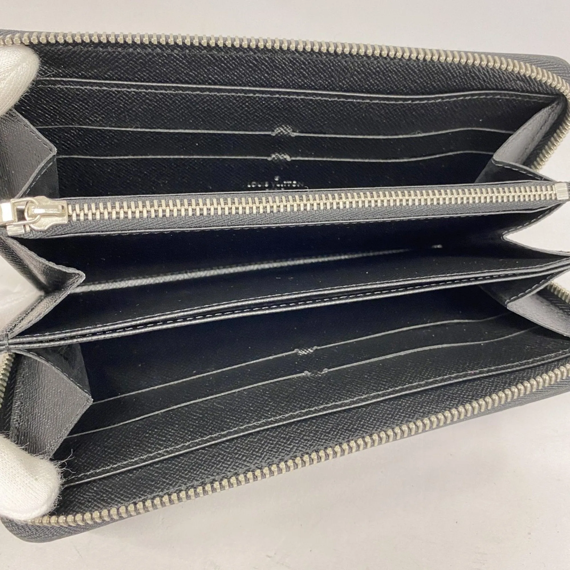 Louis Vuitton Long Wallet (Bi-Fold) (Pre-Owned)