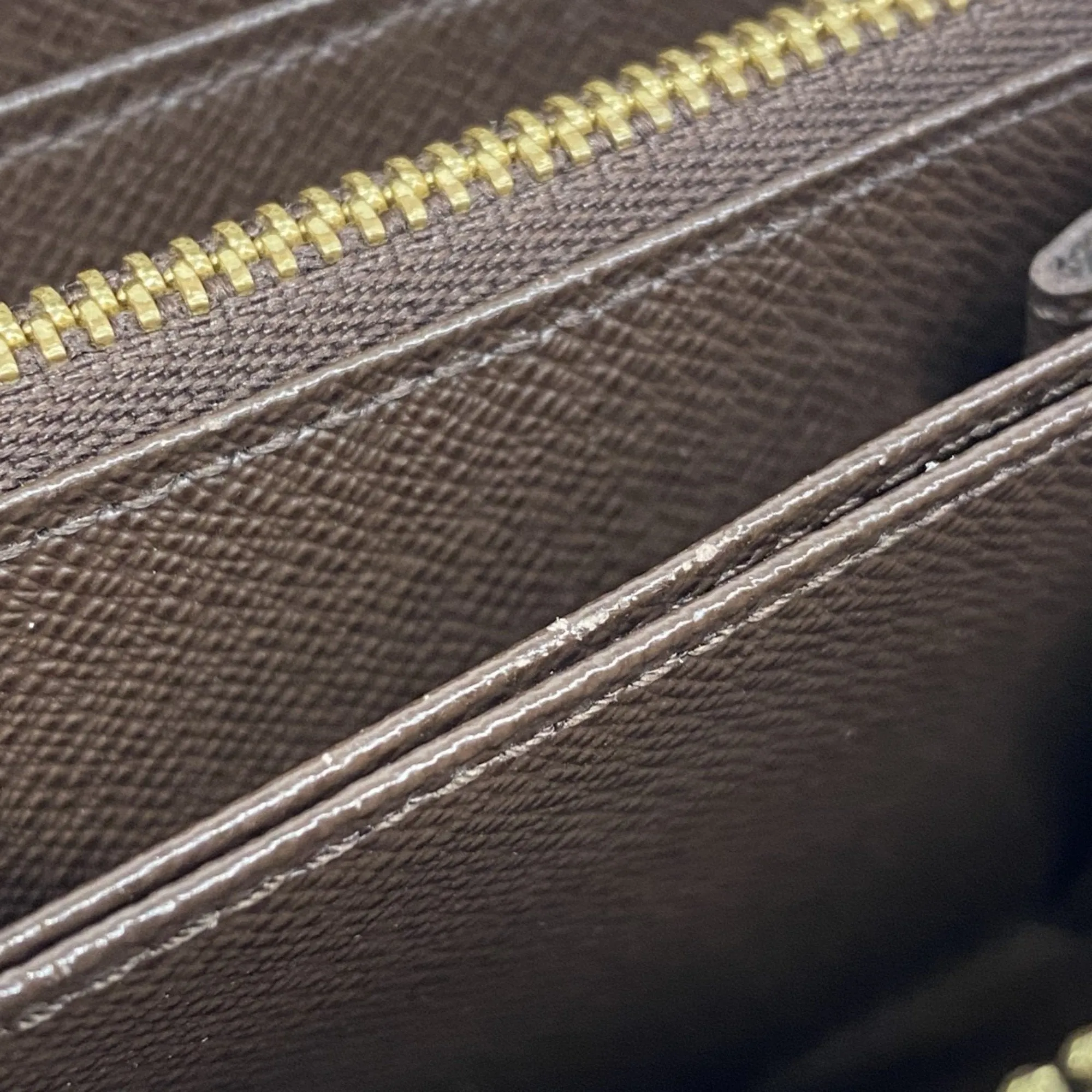 Louis Vuitton Long Wallet (Bi-Fold) (Pre-Owned)