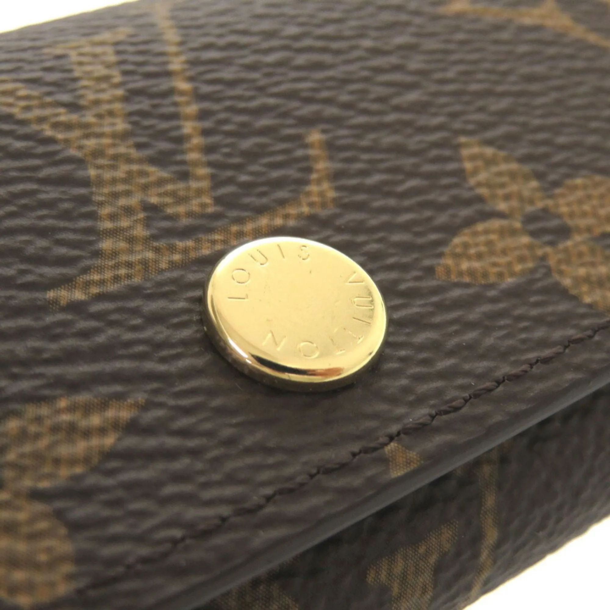 Louis Vuitton Monogram Monogram Keycase (Pre-Owned)