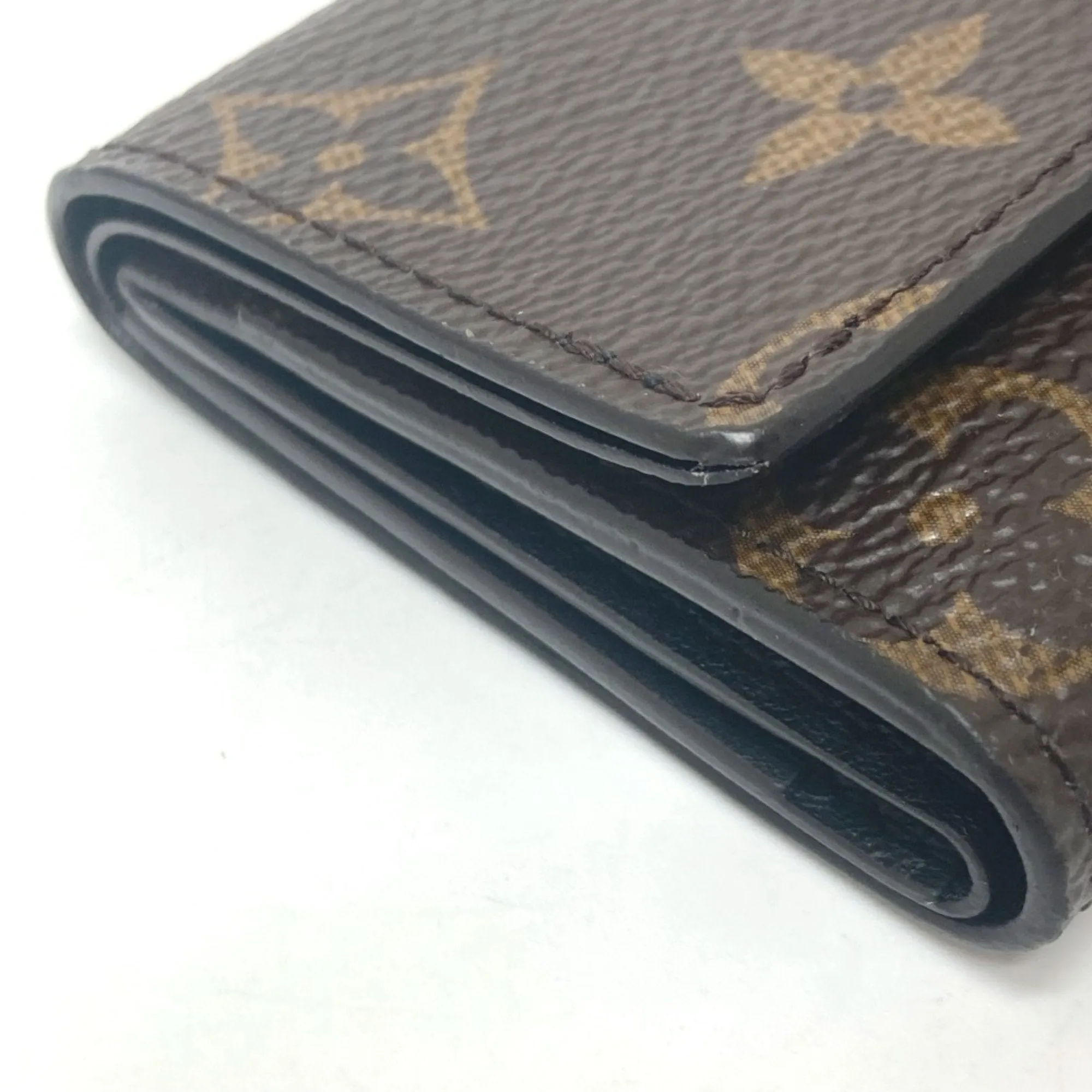 Louis Vuitton Monogram Monogram Wallet (Tri-Fold) (Pre-Owned)