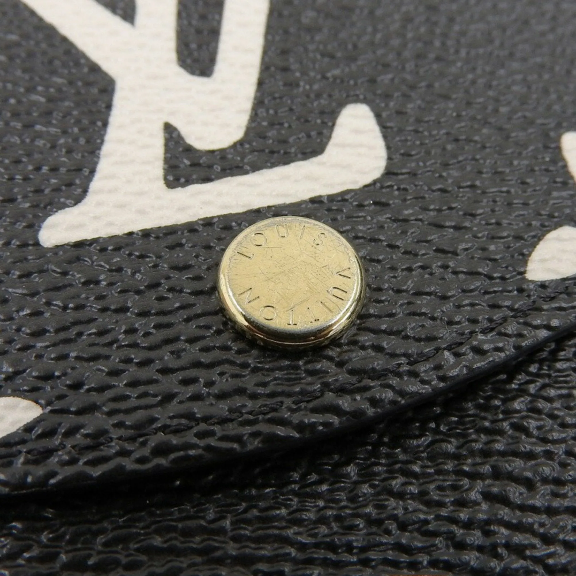 Louis Vuitton Noir Coin Purse/Coin Case (Pre-Owned)