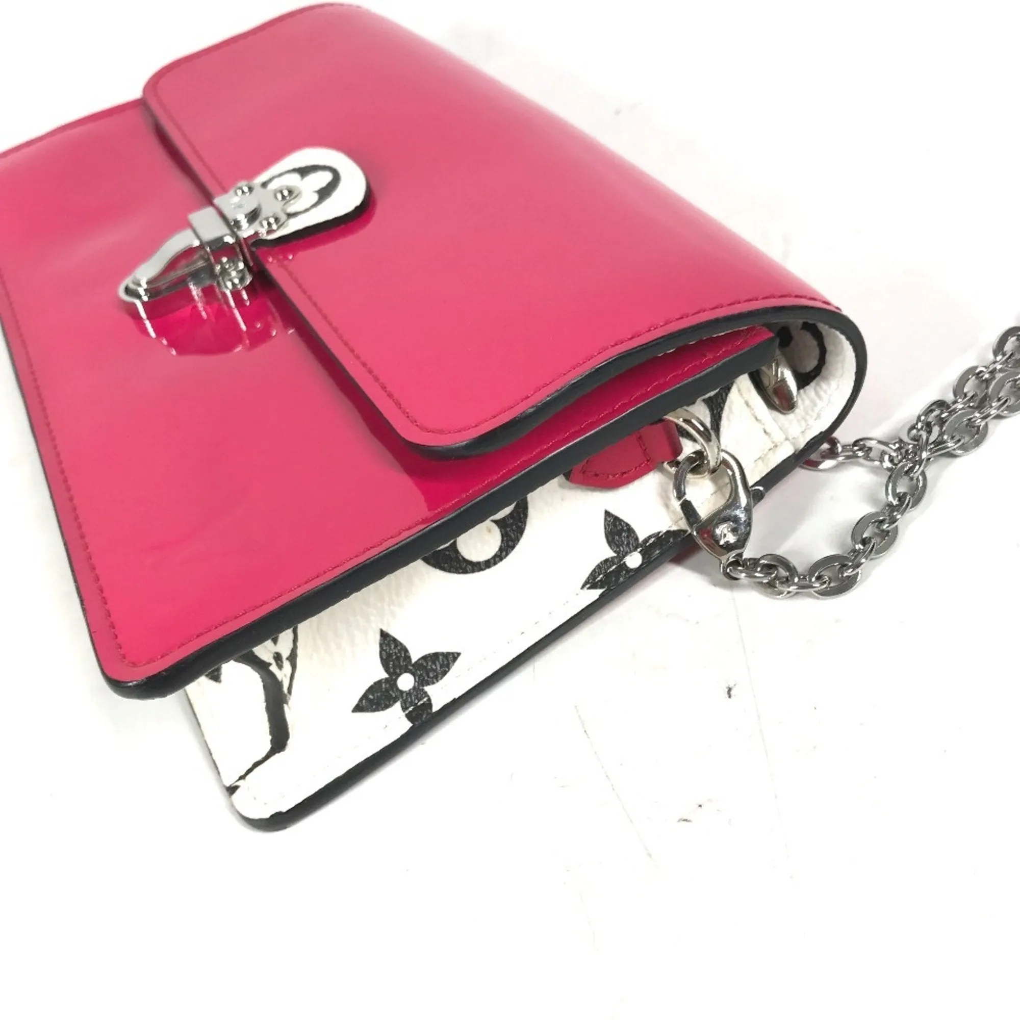 Louis Vuitton Patent Leather Chain/Shoulder Wallet (Pre-Owned)