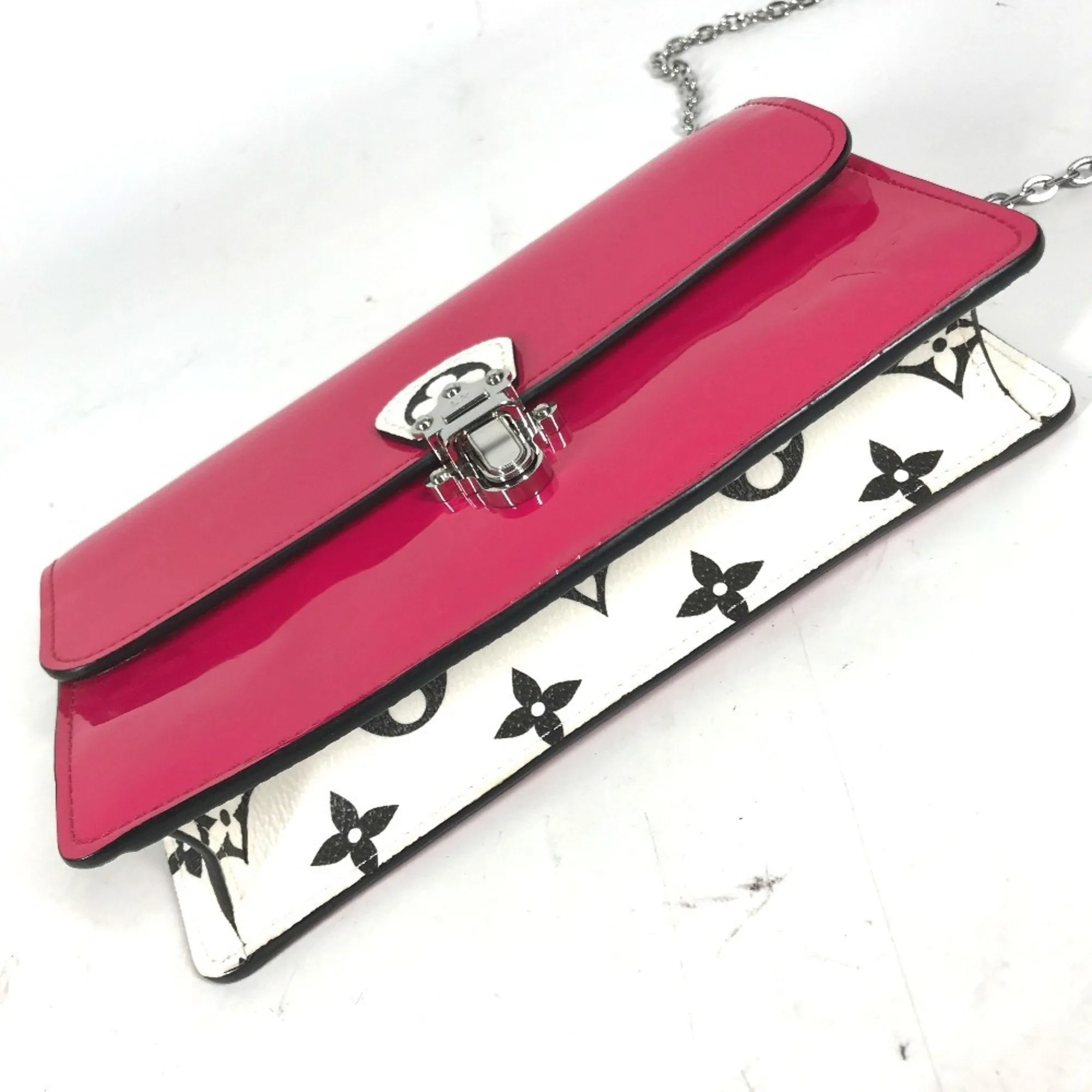 Louis Vuitton Patent Leather Chain/Shoulder Wallet (Pre-Owned)