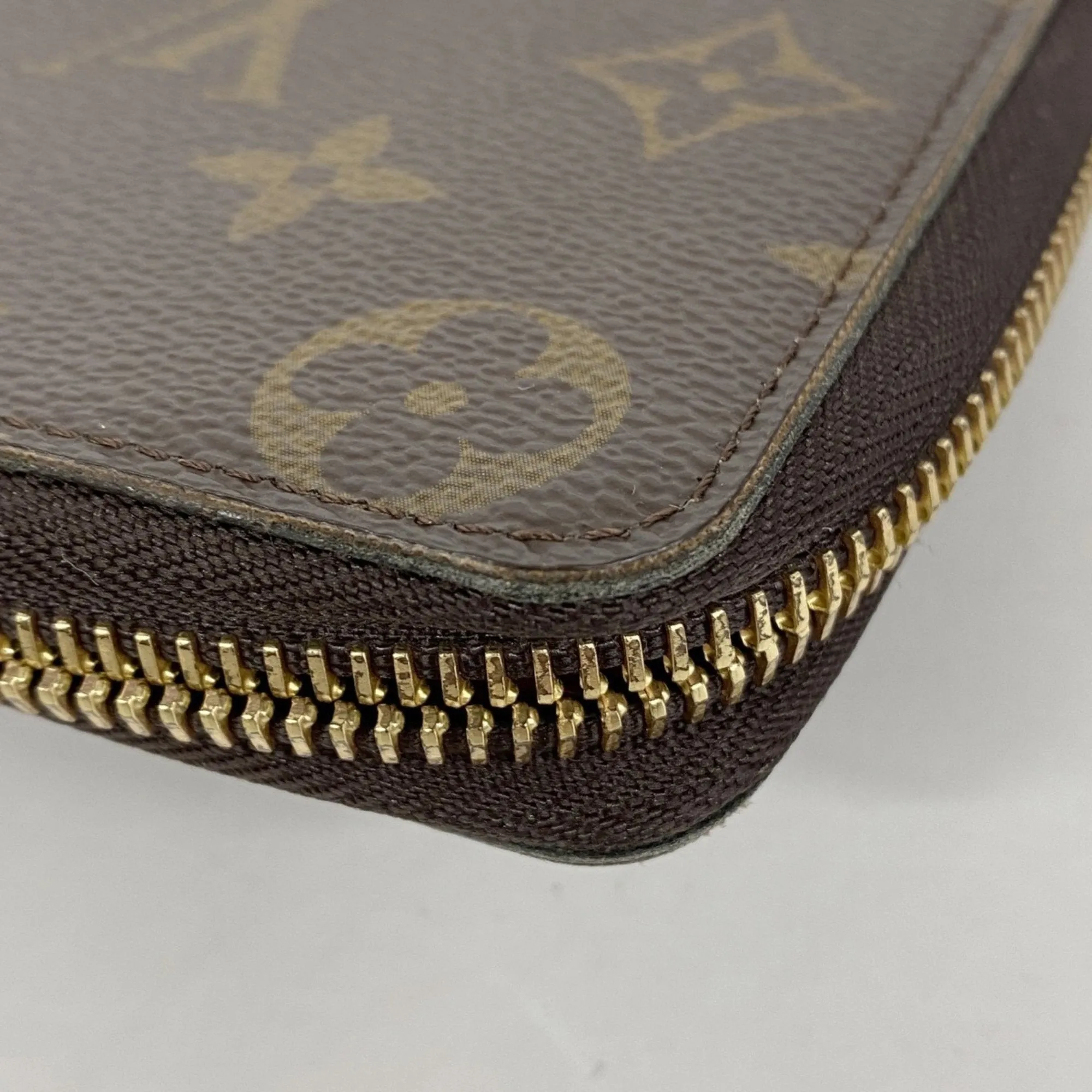 Louis Vuitton pink Long Wallet (Bi-Fold) (Pre-Owned)