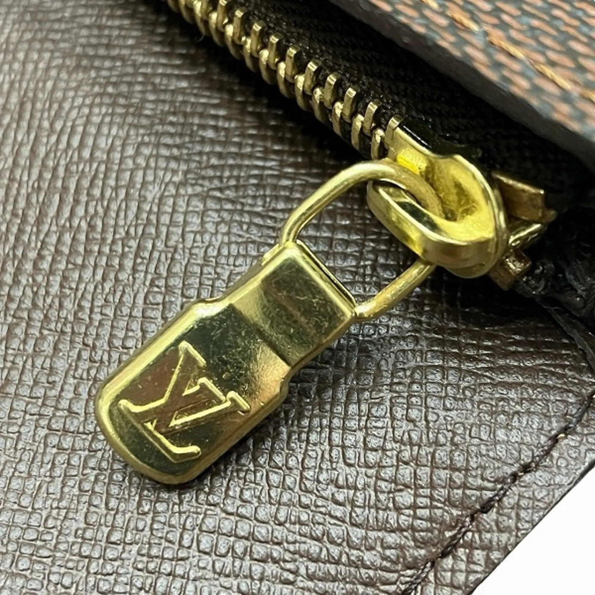 Louis Vuitton Sarah Canvas Wallet (Pre-Owned)
