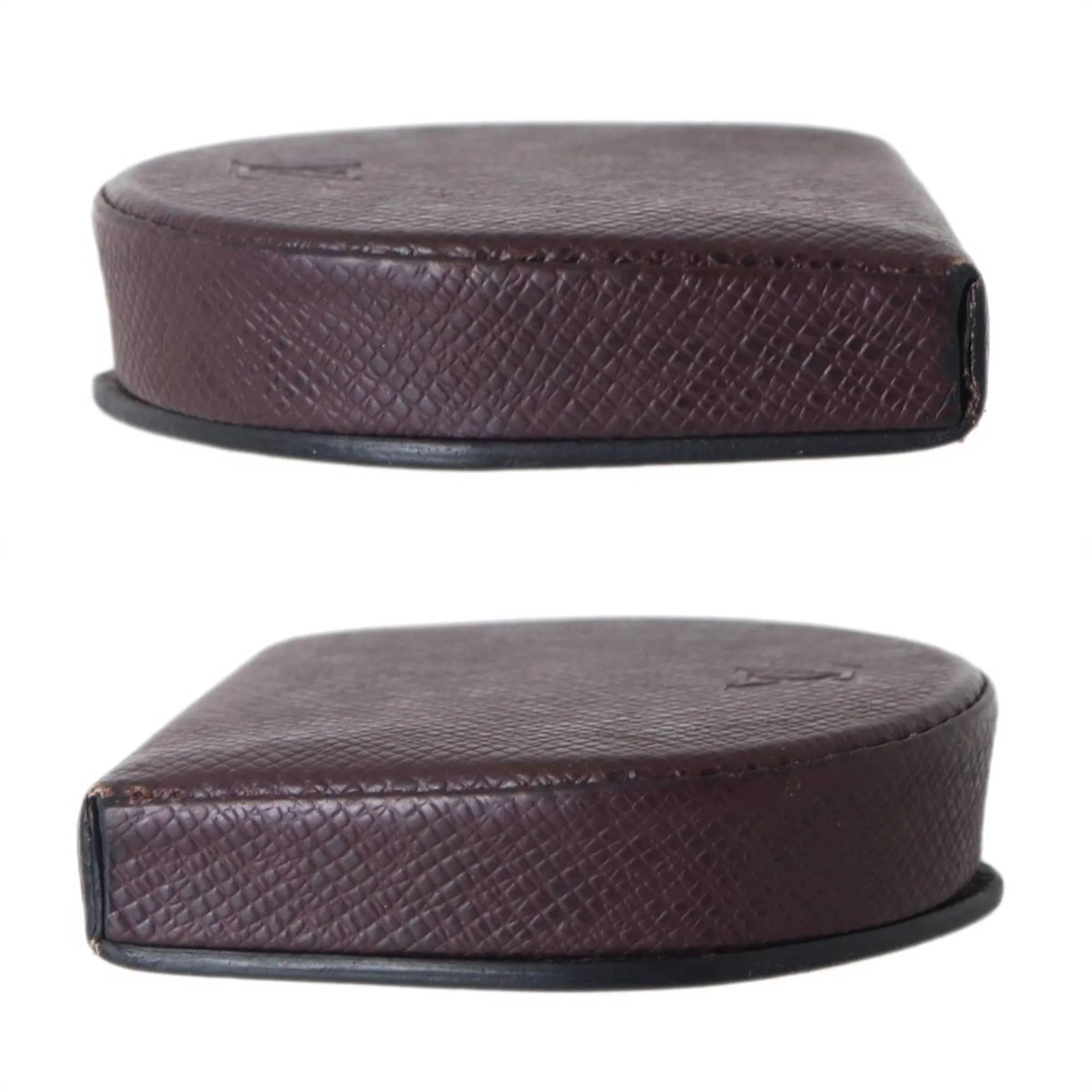 Louis Vuitton Taiga Acajou Taiga Leather Coin Purse/Coin Case (Pre-Owned)