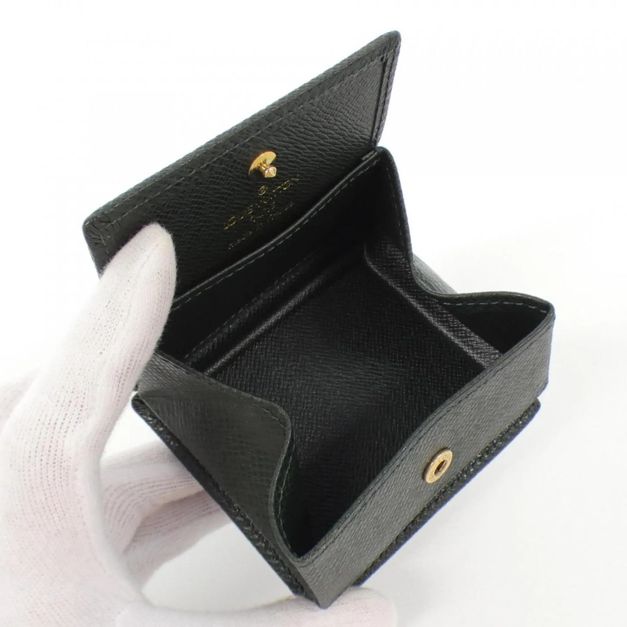 Louis Vuitton Taiga Leather Coin Purse/Coin Case (Pre-Owned)
