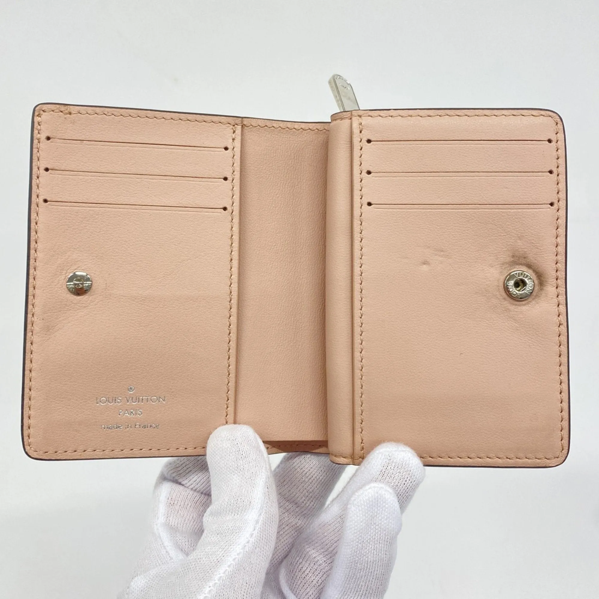 Louis Vuitton Wallet (Bi-Fold) (Pre-Owned)